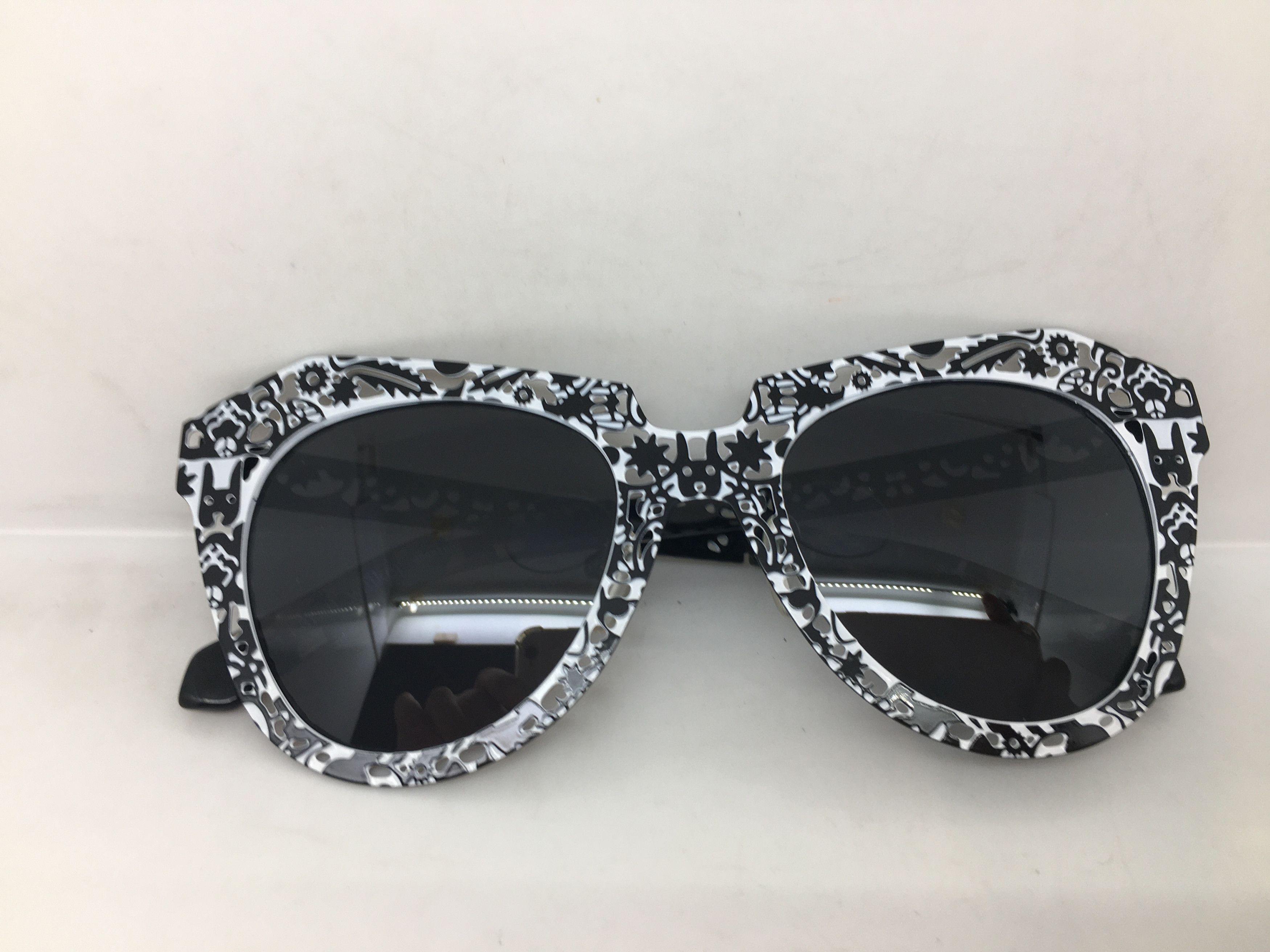Karen Walker Karen Walker Op Art Black White Cat Eye Sunglasses Frame Size ONE SIZE - 8 Thumbnail
