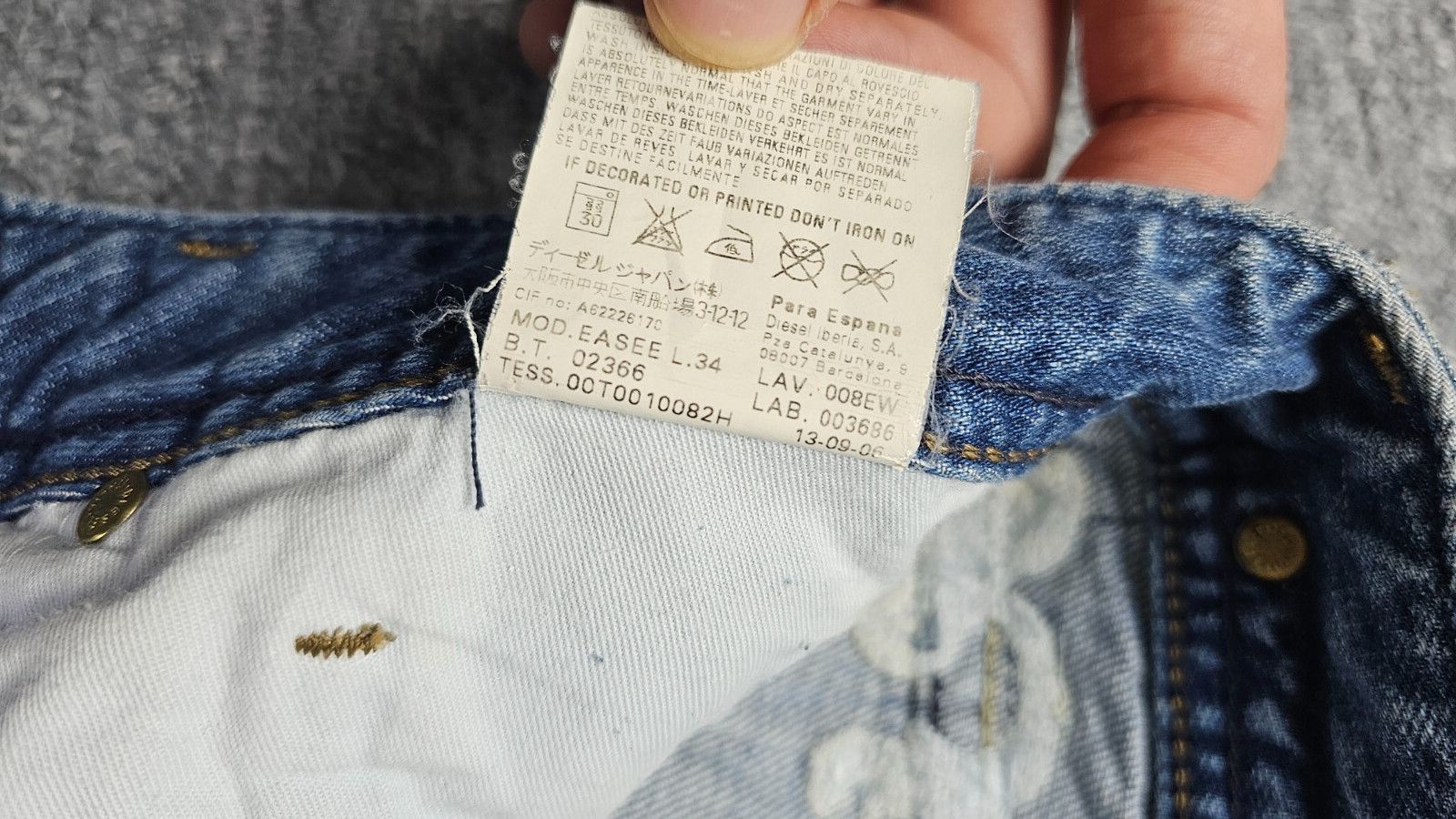 Diesel Vintage Y2K Diesel EASEE 008EW Embroidered Low Rise Jeans 30 Size 30" / US 8 / IT 44 - 11 Thumbnail