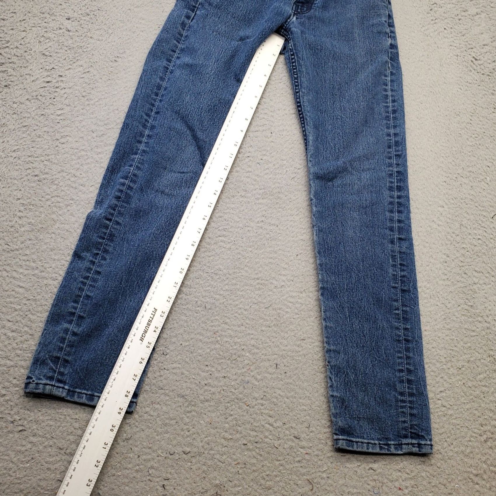 Levi's Levi's 511 Skinny Jeans Mens 30x32 Blue Denim Regular Fit Medium Wash 5-Pocket, Size 30, Mens, Jeans, Blue, 511 Skinny, 5-Pocket, Regular Fit Size US 30 / EU 46 - 2 Thumbnail