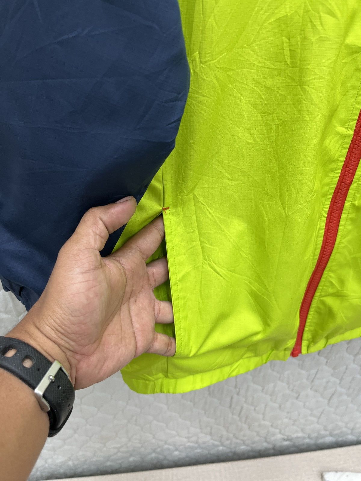 Descente 🔥🔥🔥STEALS UMBRO DESCENTE LIGHT JACKET Size US S / EU 44-46 / 1 - 12 Thumbnail