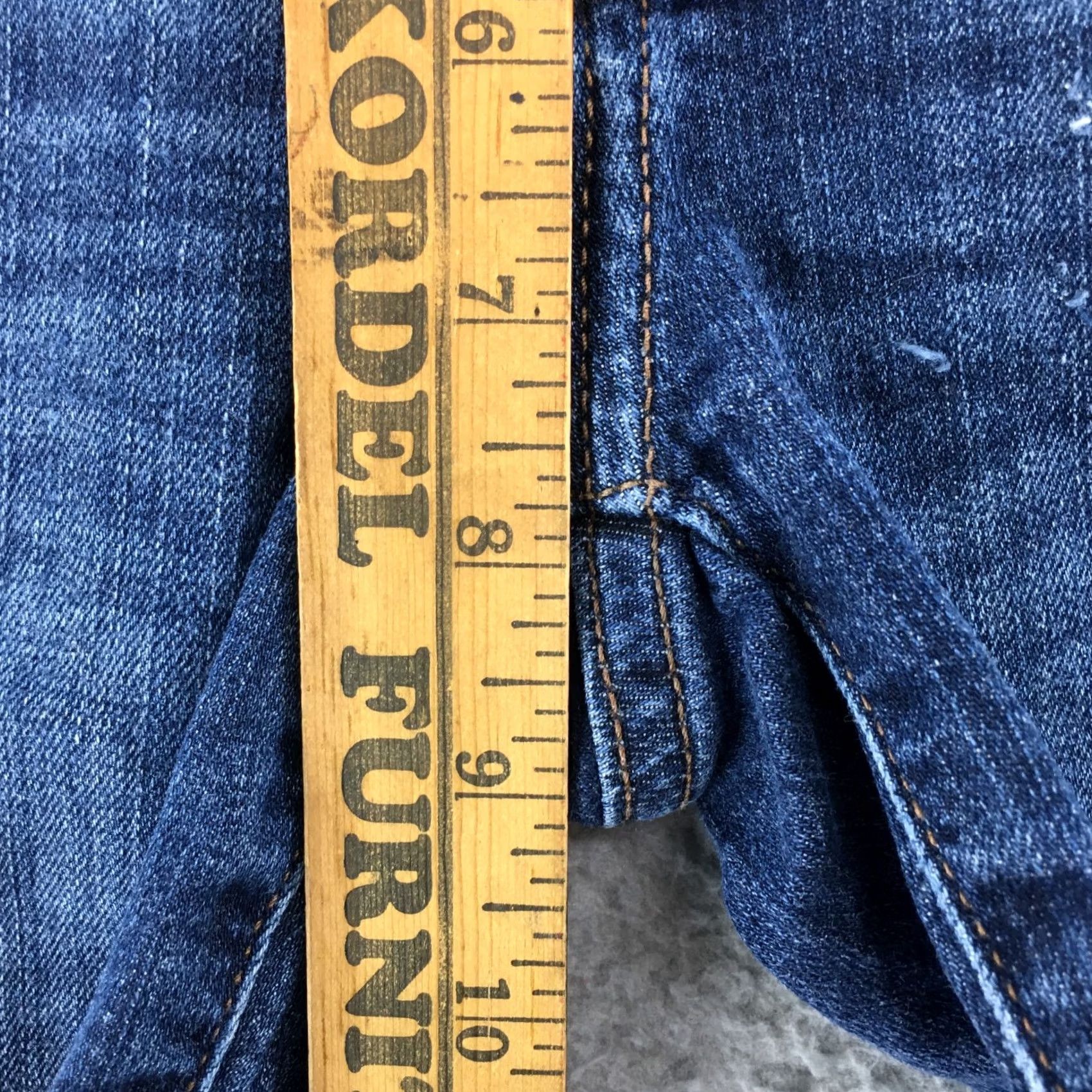 Banana Republic Banana Republic Bermuda Shorts Womens 27 Blue Medium Wash Denim Zip Fly Button Size 27" / US 4 / IT 40 - 6 Thumbnail