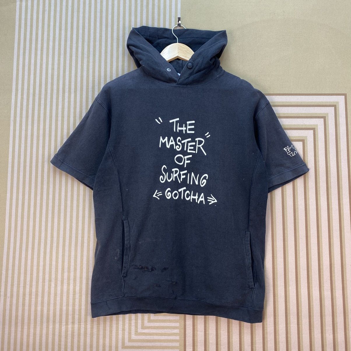 Gotcha 🫶Vintage Faded Gotcha Short Sleeve Hoodie Sweatshirt Size US M / EU 48-50 / 2 - 1 Thumbnail