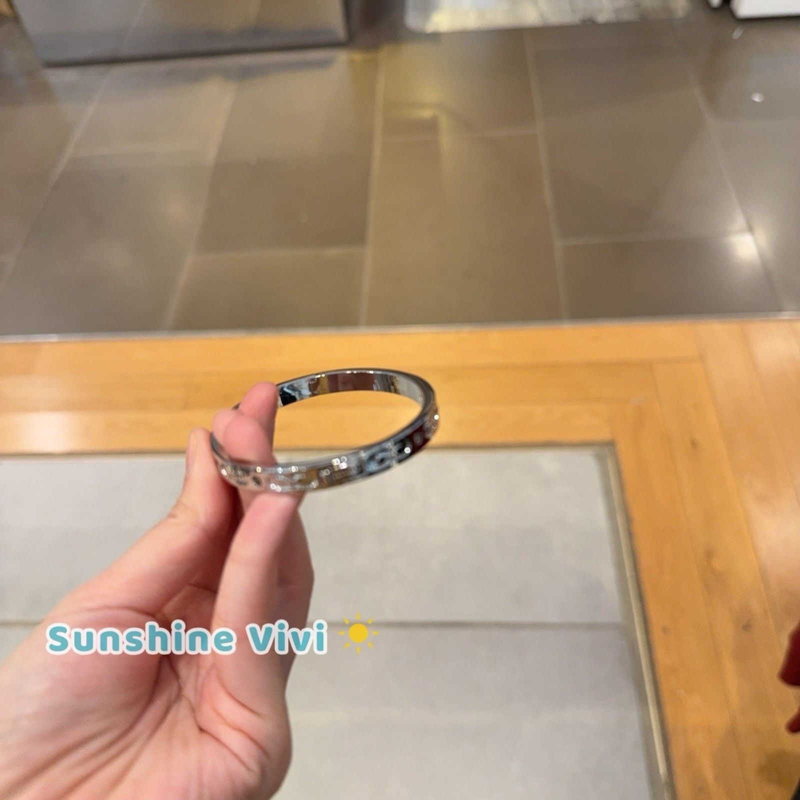 Coach NWT Coach Signature Hinged Bangle Silver CX769 Size ONE SIZE - 4 Thumbnail