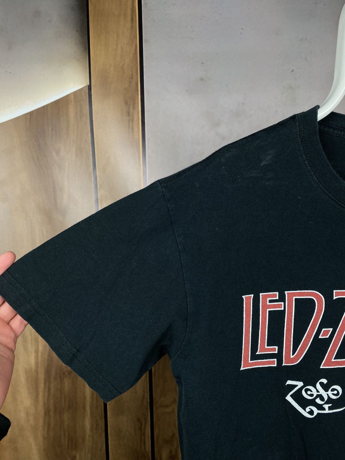 Led Zeppelin 🎸Vintage 2011 T-Shirt Led Zeppelin Rock Band Tee🎸 Size US L / EU 52-54 / 3 - 3 Thumbnail