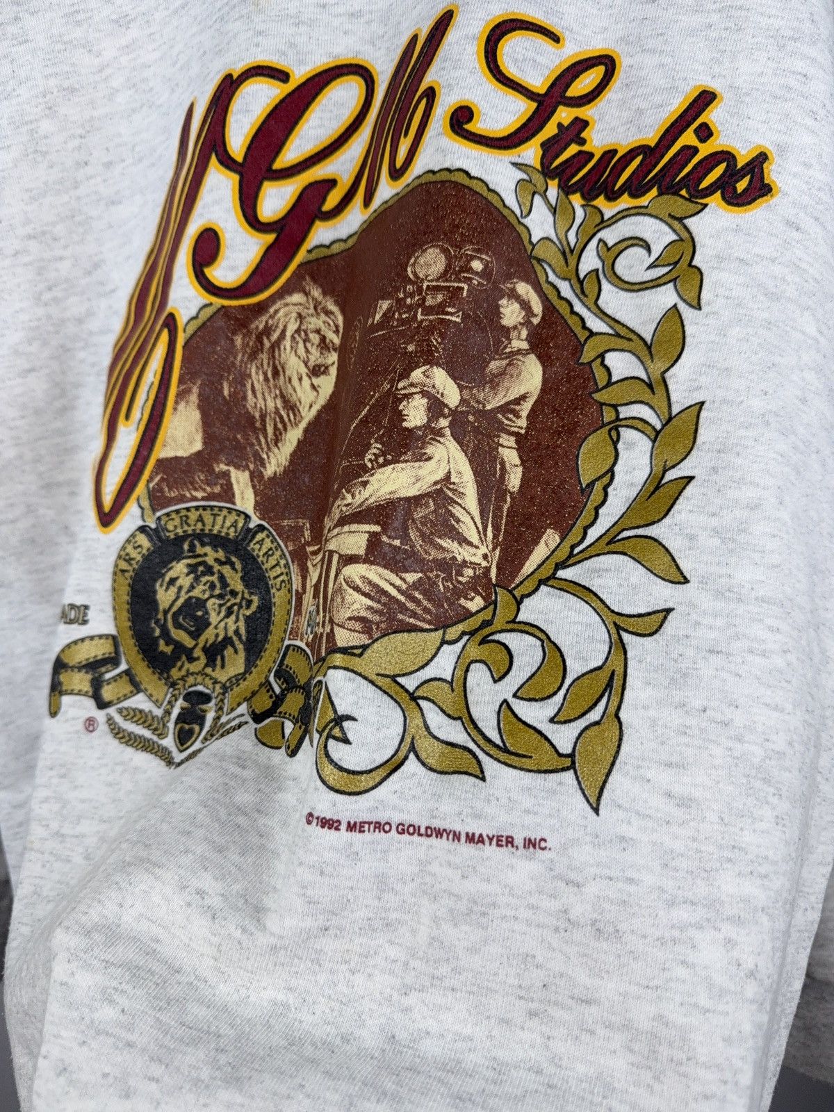 Nutmeg × Vintage Vintage 90s MGM Studios Big Logo Graphic Promo 1992 Shirt XL Size US L / EU 52-54 / 3 - 3 Thumbnail