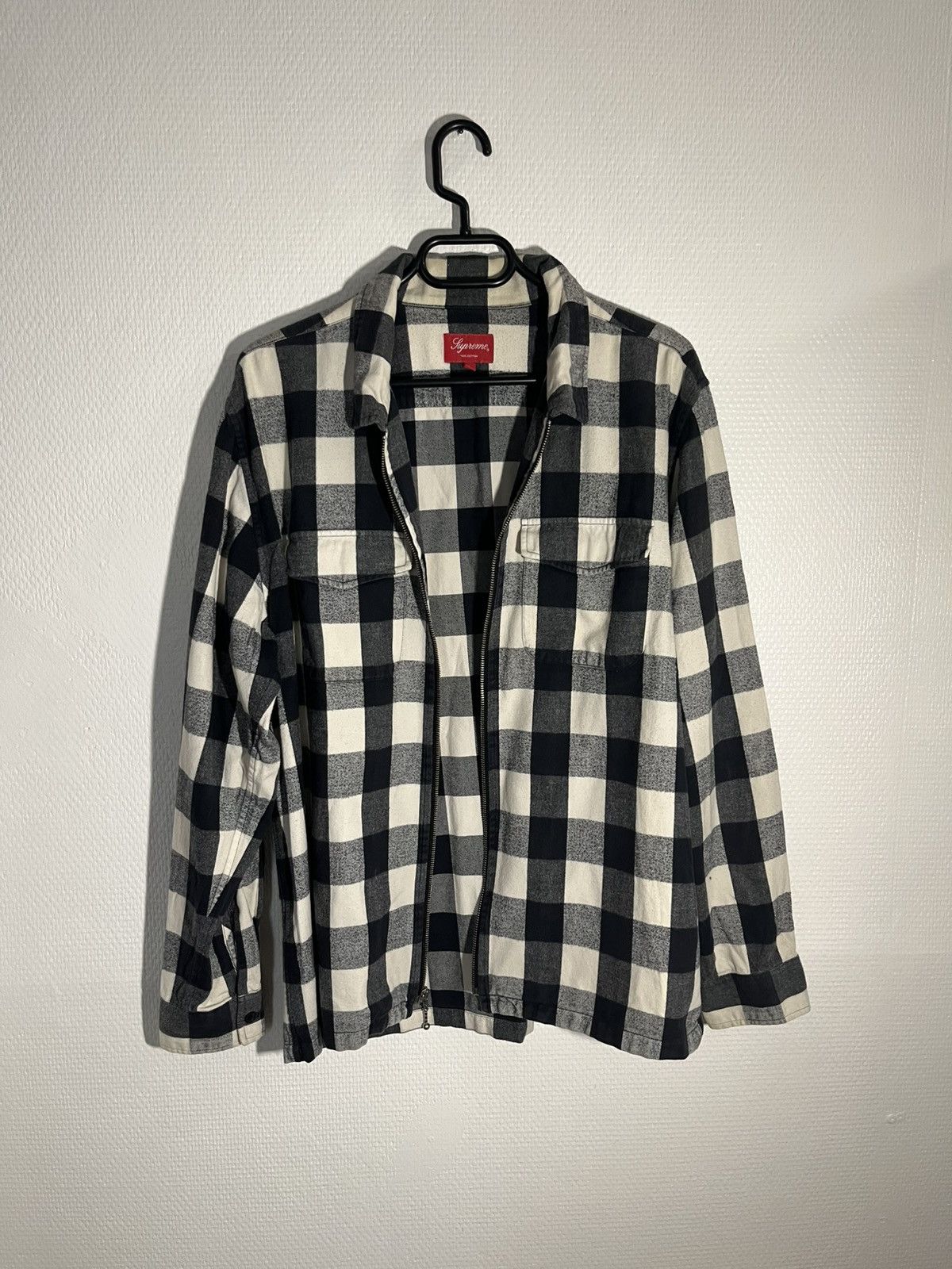 Supreme Supreme shirt size L Size US L / EU 52-54 / 3 - 1 Thumbnail
