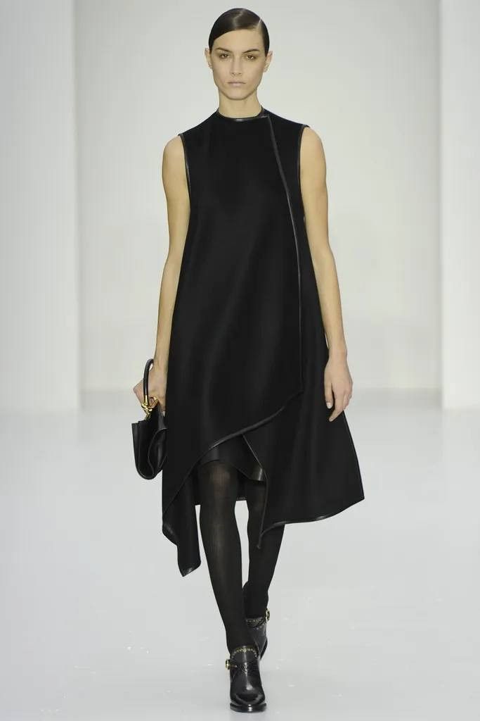 Salvatore Ferragamo salvatore ferragamo poncho RTW Fall 2014 wool Size XS / US 0-2 / IT 36-38 - 1 Thumbnail