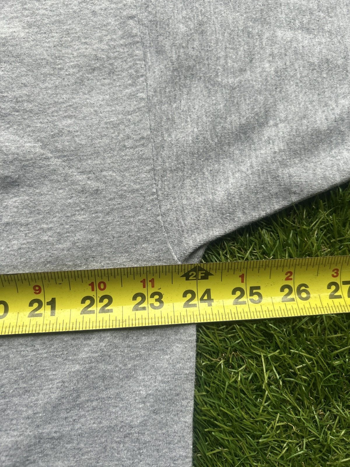 Vintage Vintage 90’s University of Wisconsin T-Shirt Size US XL / EU 56 / 4 - 5 Thumbnail