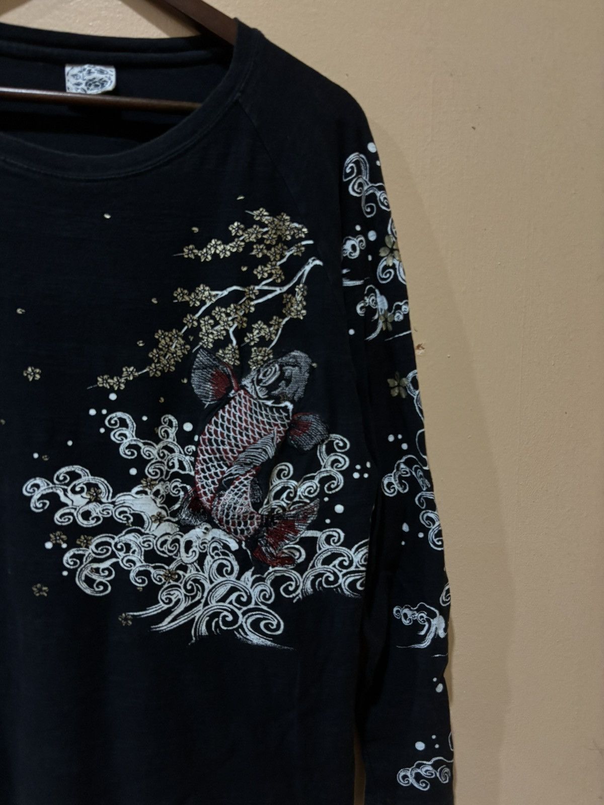 Japanese Brand Sukajan Koi Longsleeve Tshirt Size US L / EU 52-54 / 3 - 3 Thumbnail