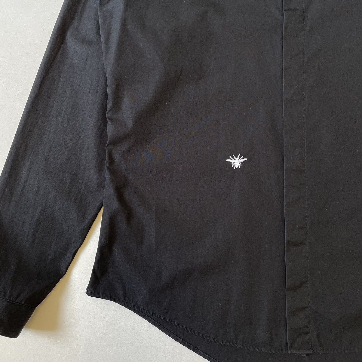 Dior × Hedi Slimane Black Cotton ‘Bee’ Logo Shirt Size US M / EU 48-50 / 2 - 5 Thumbnail