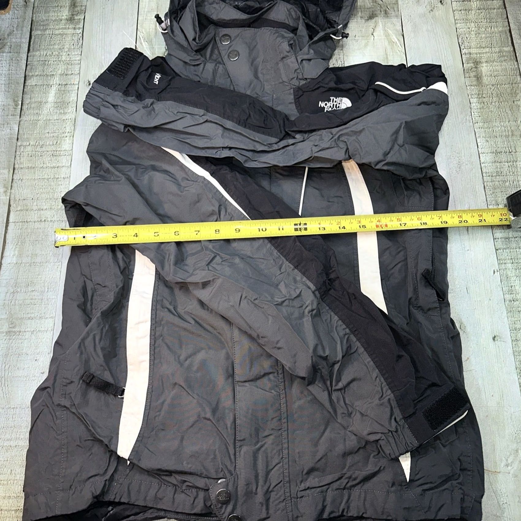 The North Face The North Face 2 In 1 Hyvent Jacket Women Size S Black Colorful Long Sleeve Pockets Full Zip Jacket Mens Womens Girls Size S / US 4 / IT 40 - 4 Thumbnail