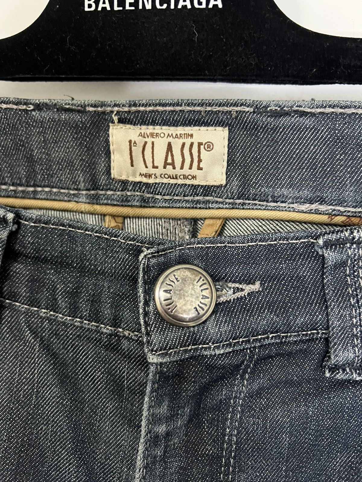 Alviero Martini Alviero Martini 1ª classe M jeans denim pants Size US 29 - 2 Thumbnail