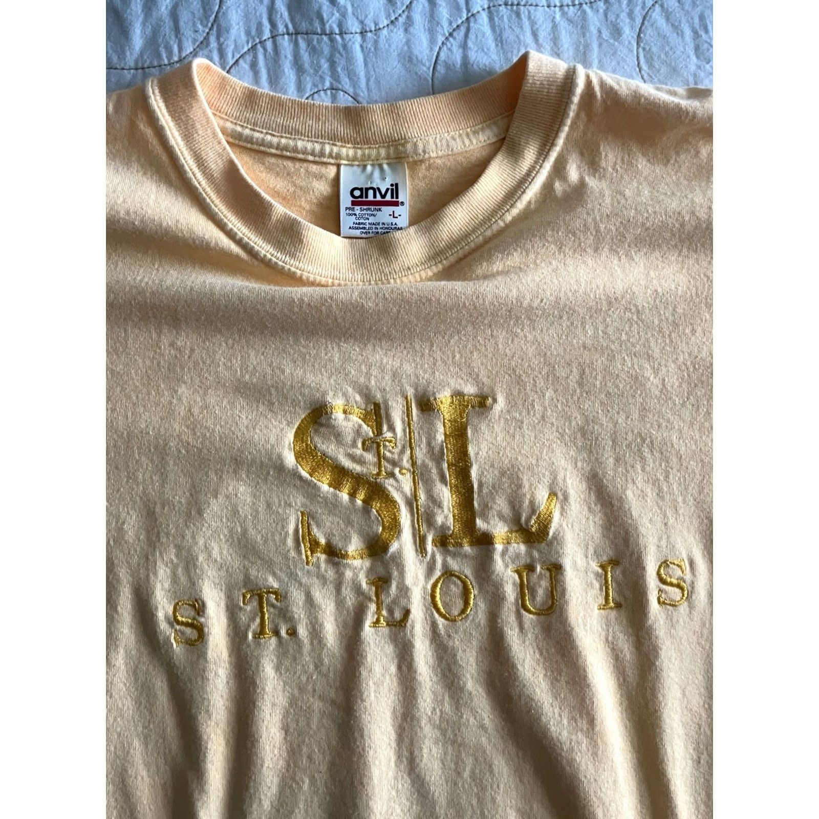 Anvil VINTAGE Anvil T-Shirt St Louis MO Yellow Embroidered Large Faded Blue United States Mens Size US L / EU 52-54 / 3 - 2 Thumbnail