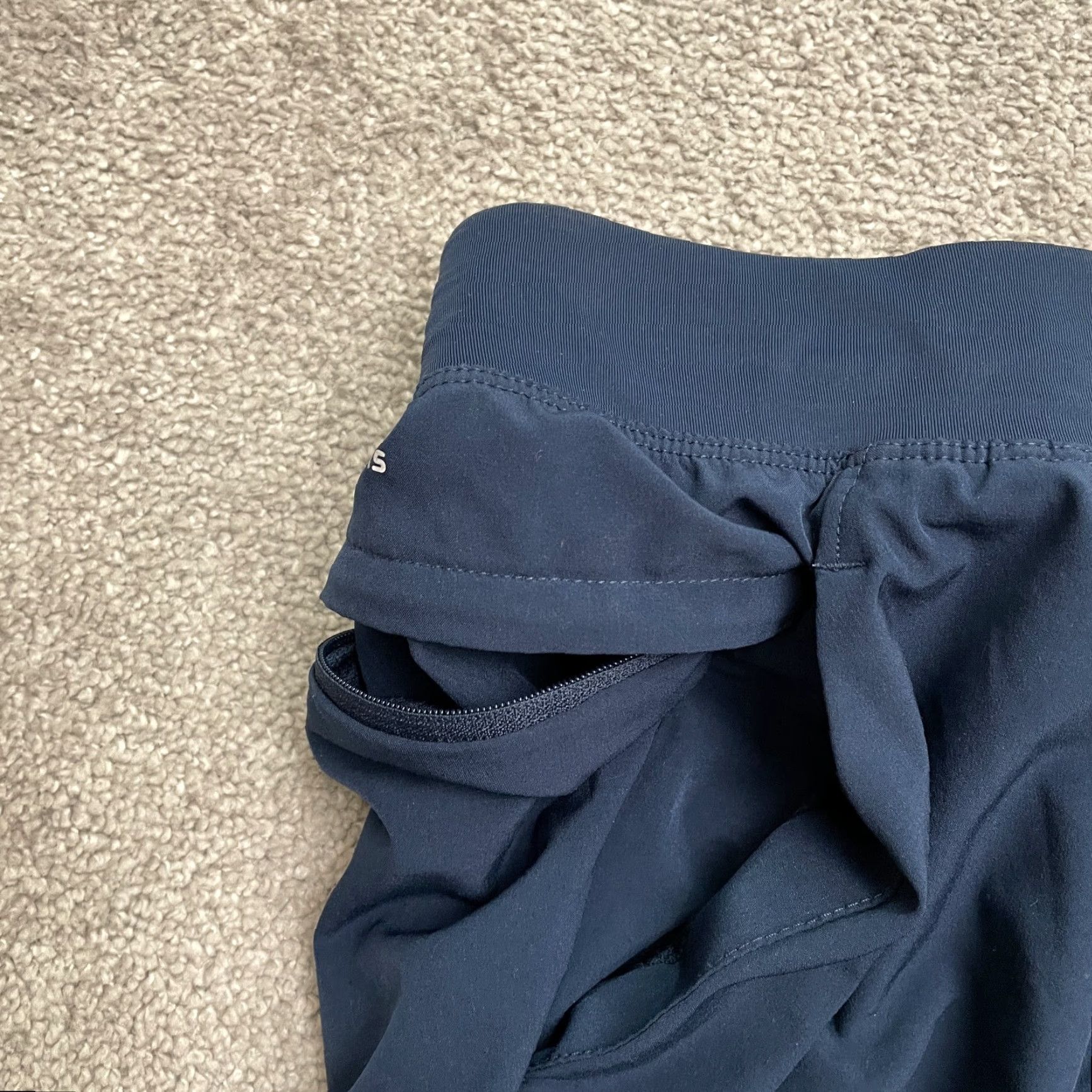 Athletic Works Athletic Works Dri-Works Active Shorts Womens Small Navy Blue Zip Pocket Stretch Size 28" / US 6 / IT 42 - 6 Thumbnail