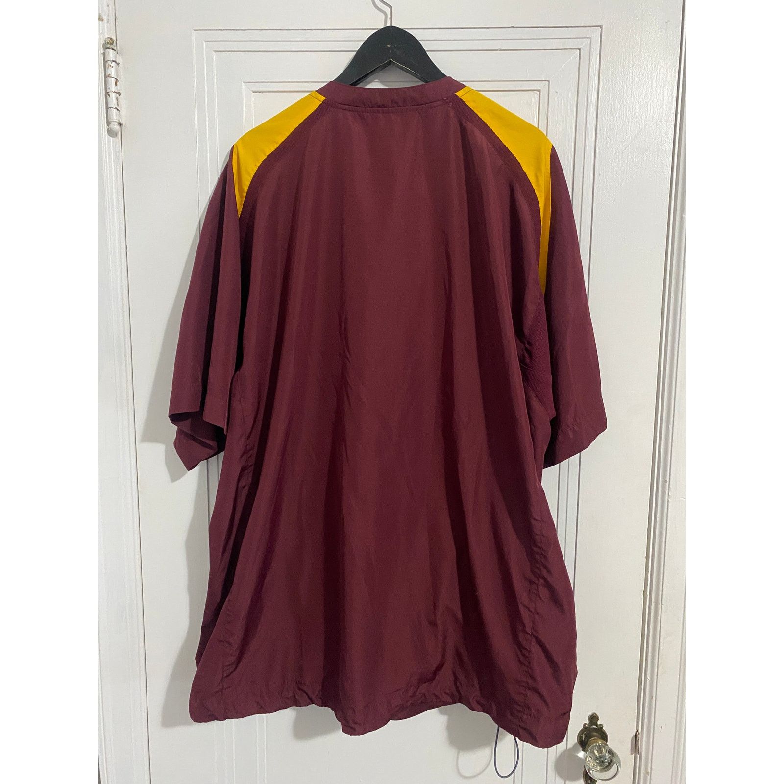 Nike Minnesota Golden Gophers Nike Short-Sleeve Windbreaker XXL Size US XXL / EU 58 / 5 - 6 Thumbnail