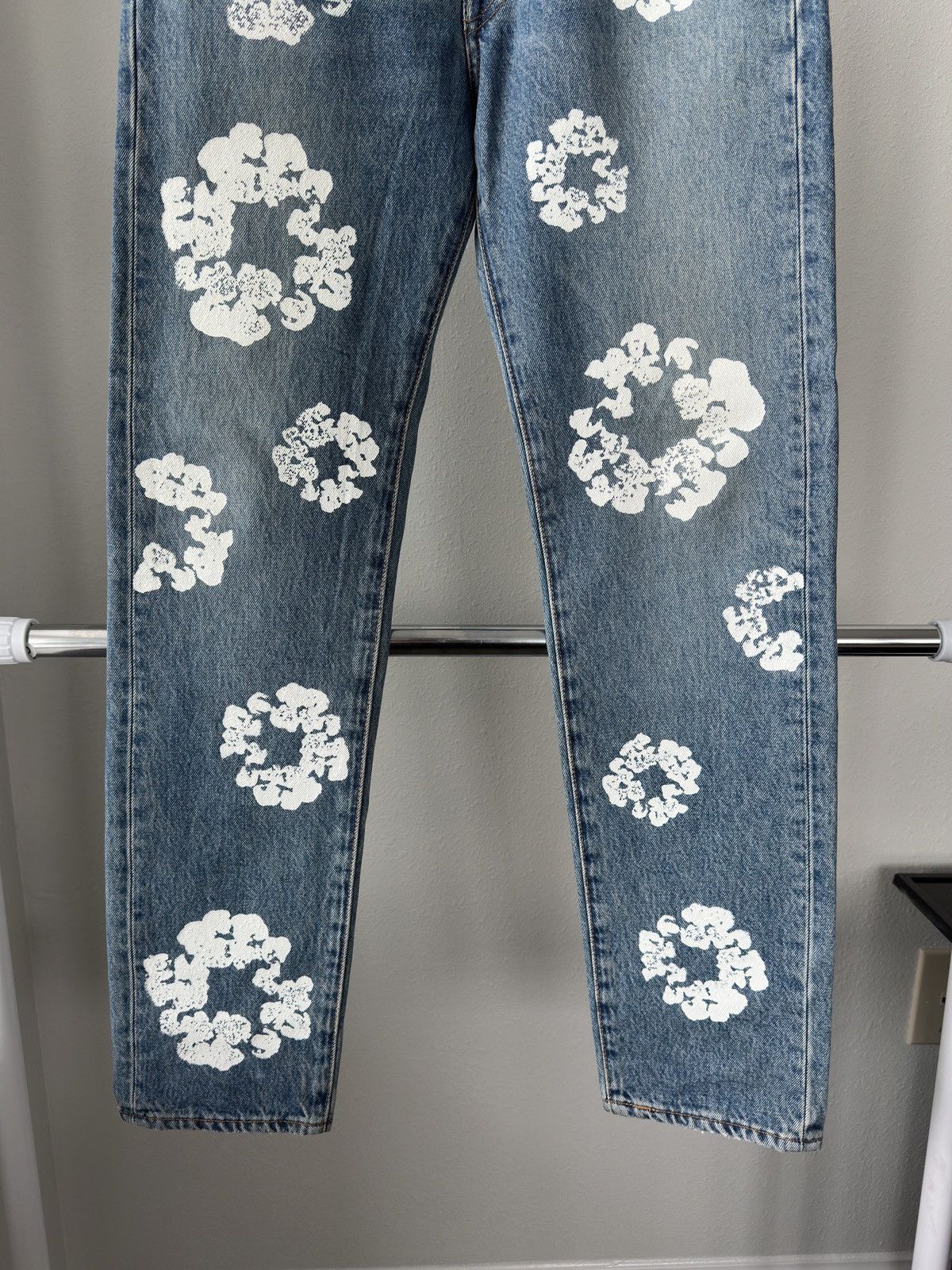 DENIM TEARS × Levi's Levis x Denim Tears Cotton Wreath 501 Jeans 30x32 Blue Size US 30 / EU 46 - 4 Thumbnail