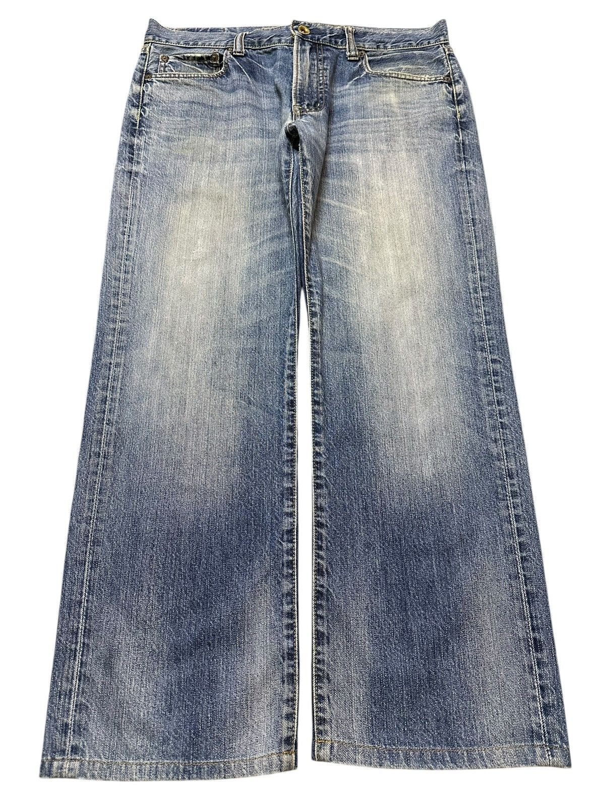 Uniqlo Vintage Japanese Uniqlo Blue Faded Wash Baggy Jeans Size US 36 / EU 52 - 1 Thumbnail