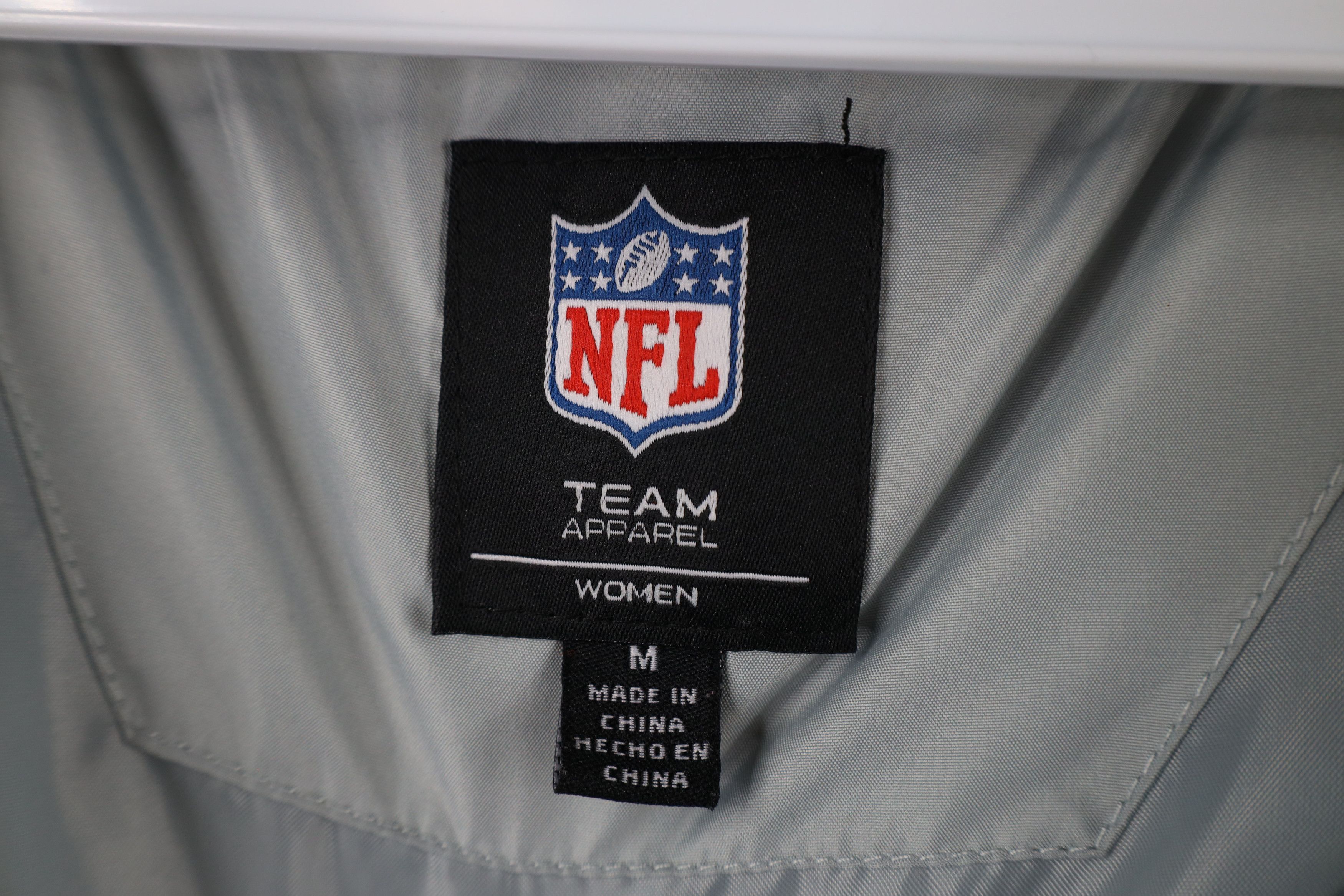 Vintage Vintage NFL Lions Football Quilted Puffer Vest Jacket Size M / US 6-8 / IT 42-44 - 11 Thumbnail