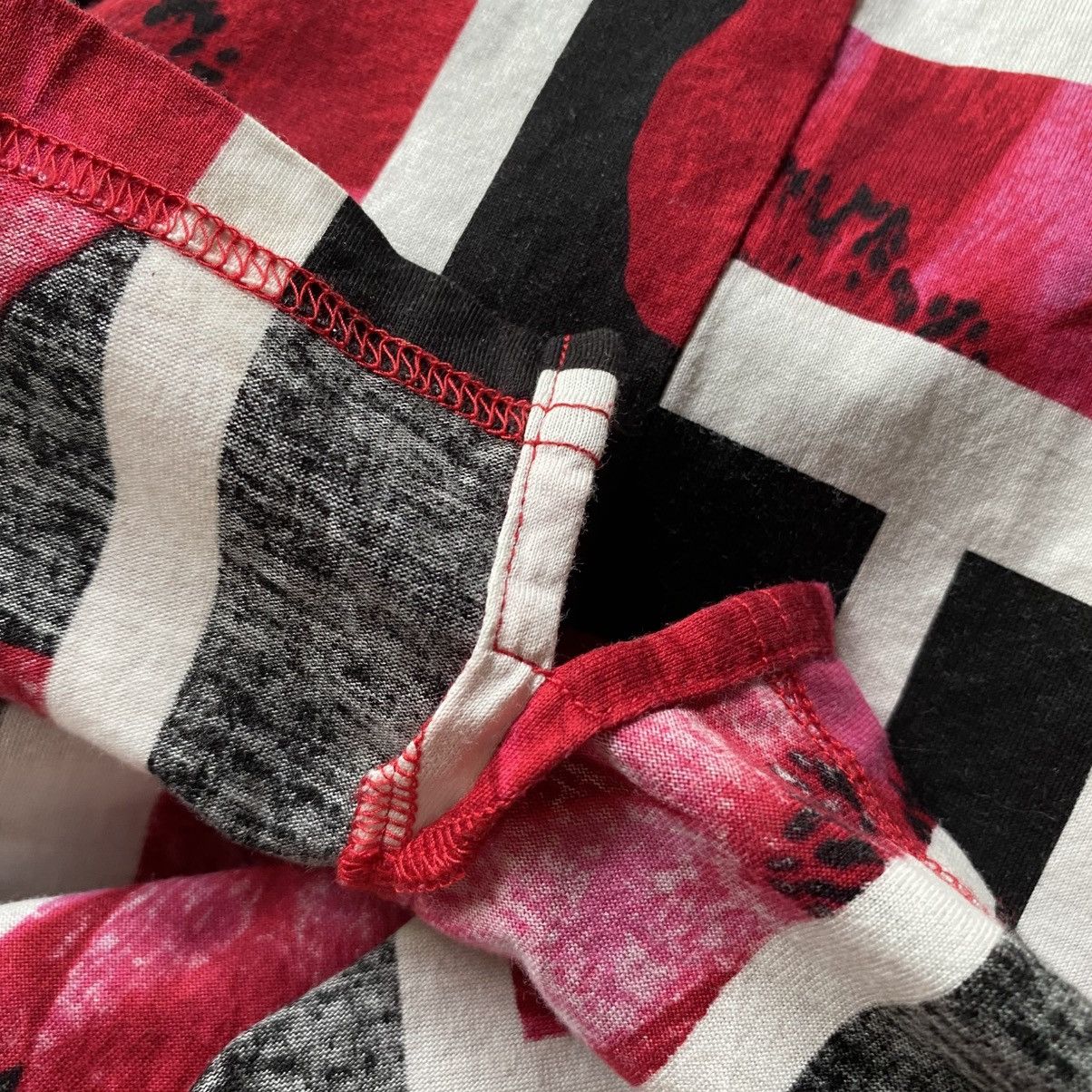 Lanvin LANVIN Red Floral Block Print Blouse with Button Neck Size XS / US 0-2 / IT 36-38 - 7 Thumbnail