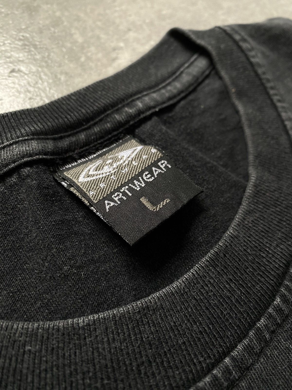 Vintage Vintage 90’s Devil Logo Avant Garde Black Washed Tee Size US L / EU 52-54 / 3 - 3 Thumbnail