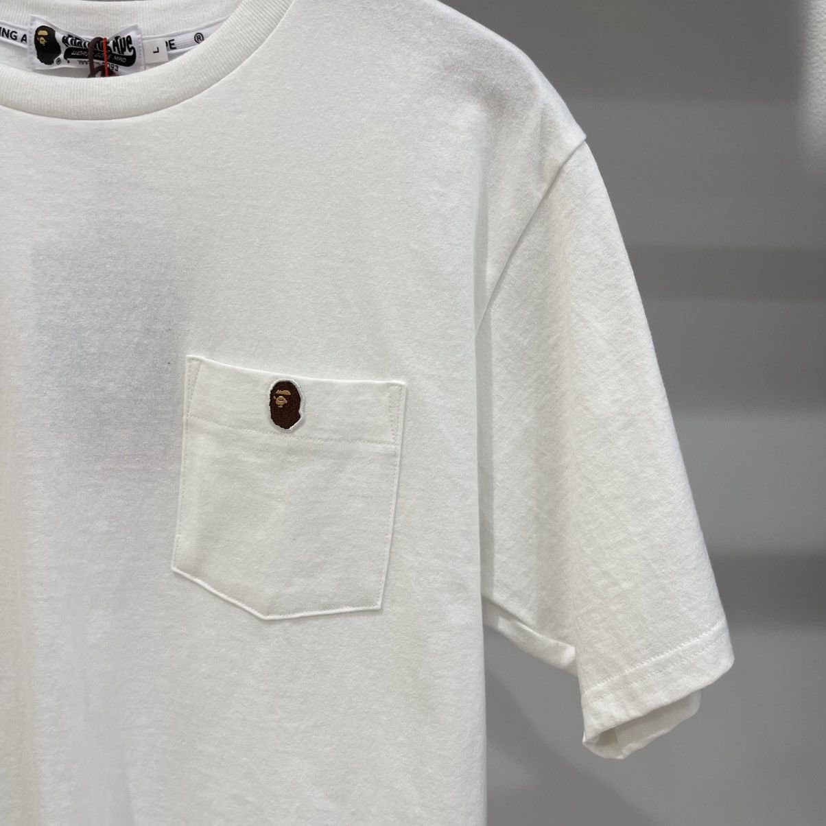 Bape Bape A Bathing Ape Head One Point Pocket Tee Size US L / EU 52-54 / 3 - 2 Thumbnail