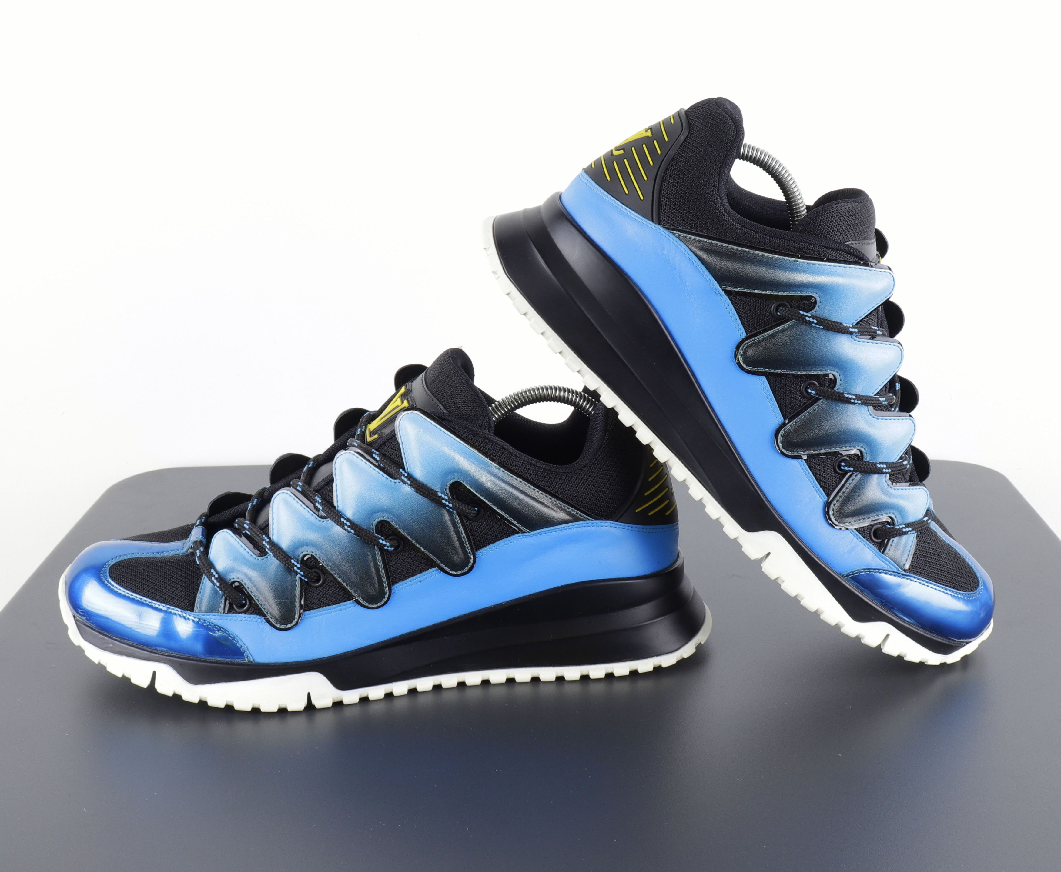 Louis Vuitton Louis Vuitton Calfskin Zig Zag Black Blue Sneakers Size US 11 / EU 44 - 13 Thumbnail