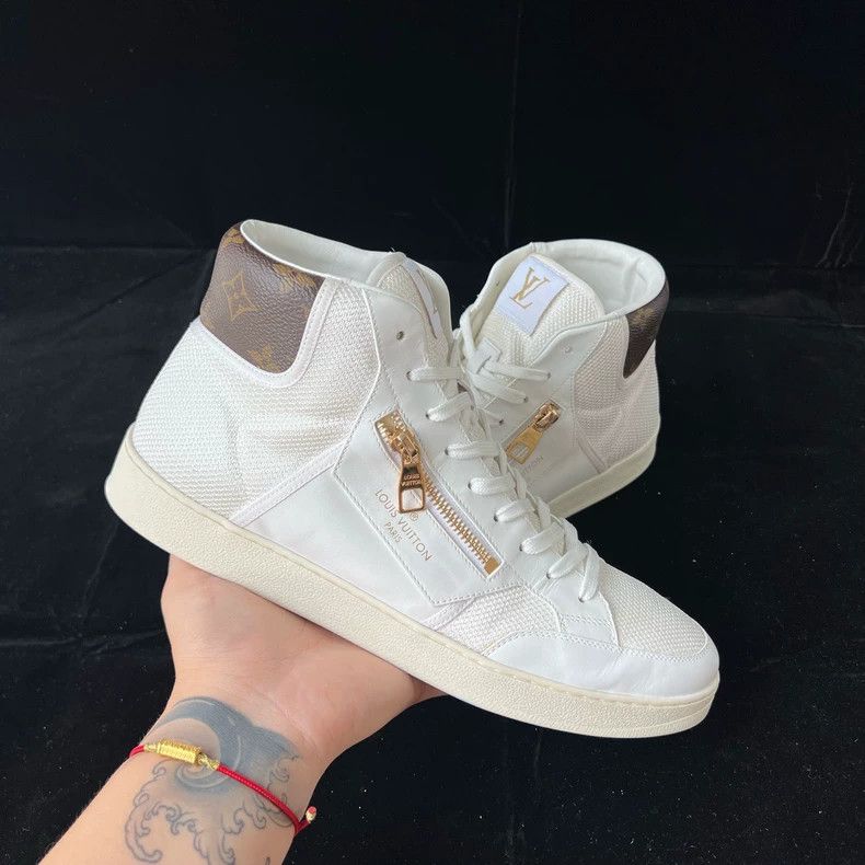 Louis Vuitton Louis Vuitton White Zipper High Top Board Shoes Size US 9.5 / EU 42-43 - 9 Thumbnail