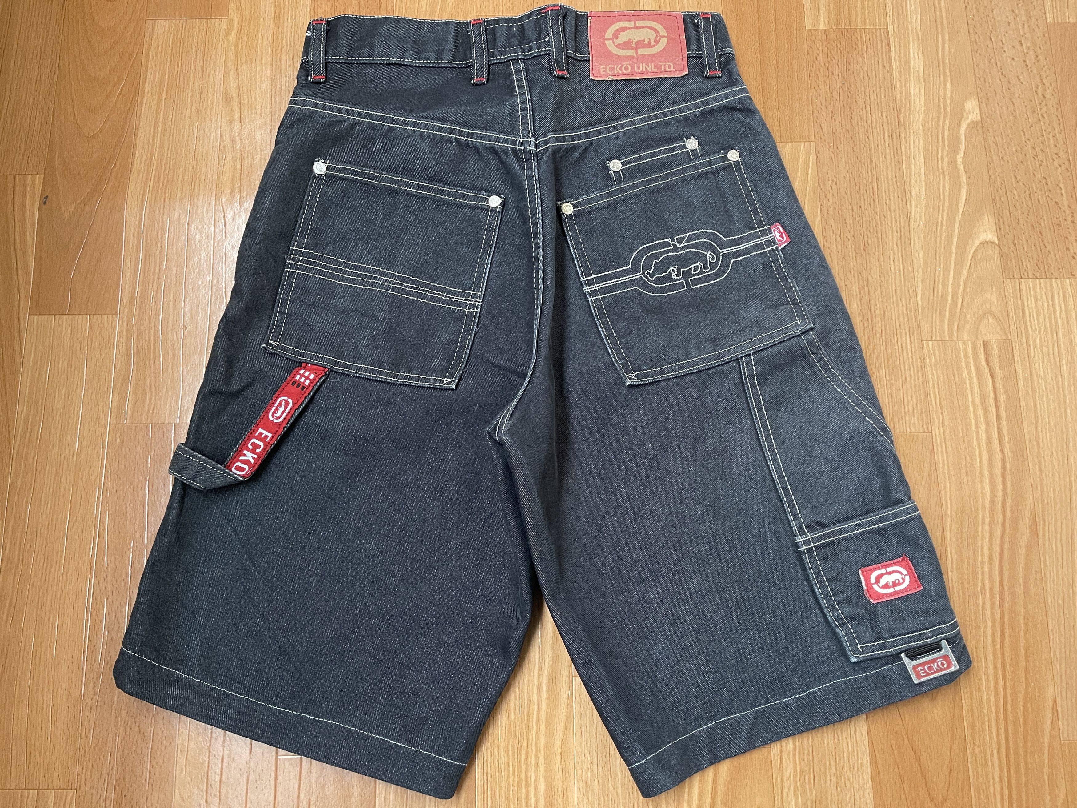 Ecko Unltd. Ecko Unltd jeans shorts, shiny silver vintage baggy 90s 26 Size US 26 / EU 42 - 1 Thumbnail