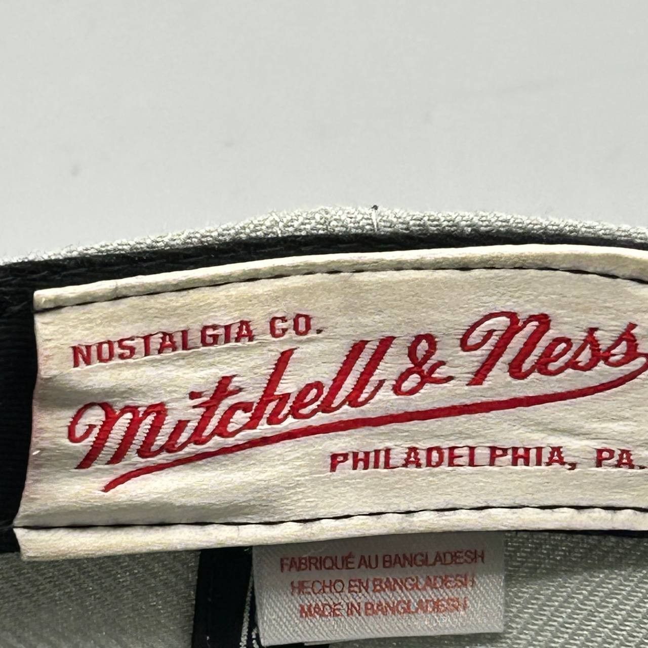 Mitchell & Ness Toronto Raptors Hat Men Gray Red NBA Strap Back Cap Size ONE SIZE - 7 Thumbnail