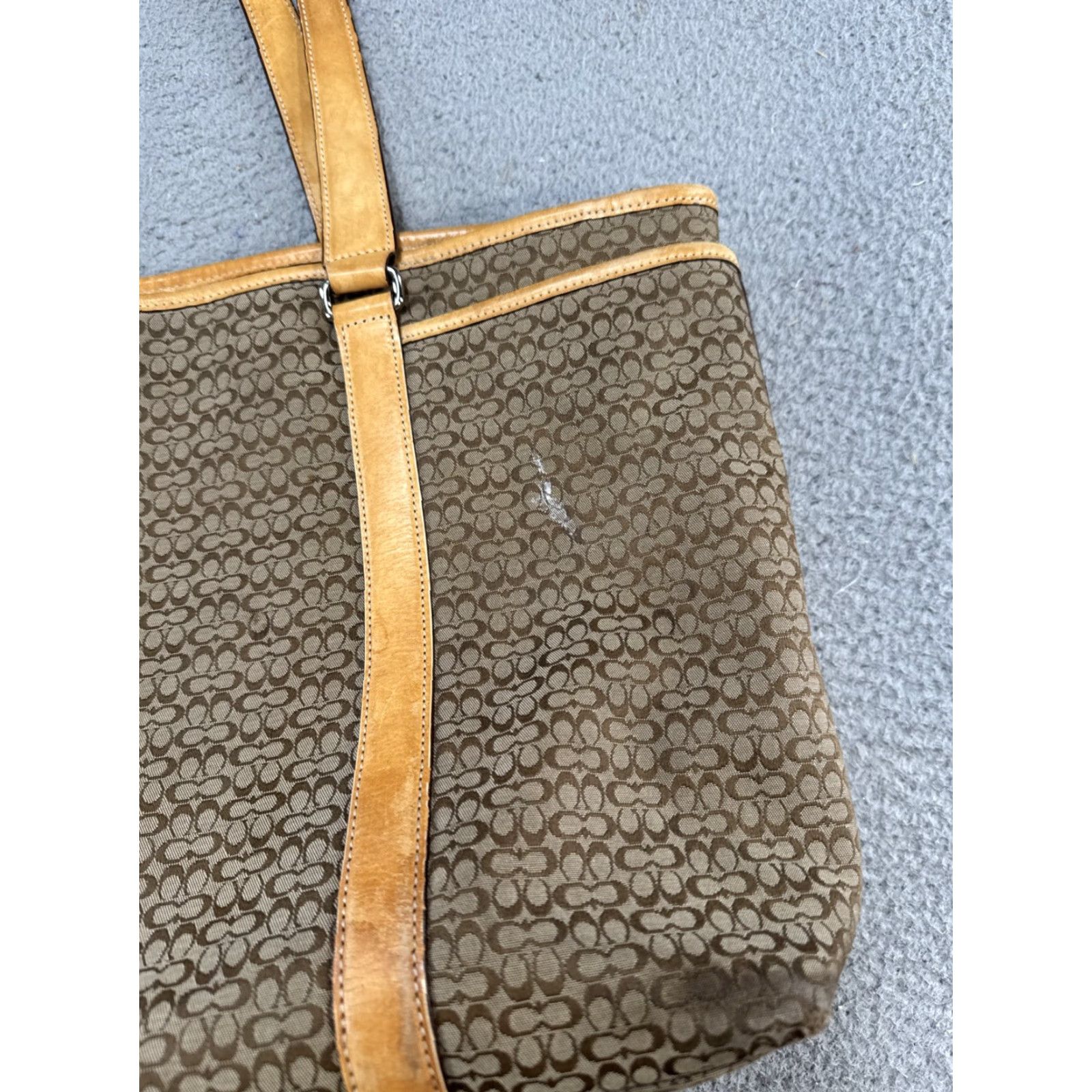Coach VINTAGE Coach Y2K Large Signature Canvas Vachetta Leather Tote Bag F77014 Read Coach Women Tote Large Beige Canvas Size ONE SIZE - 5 Thumbnail