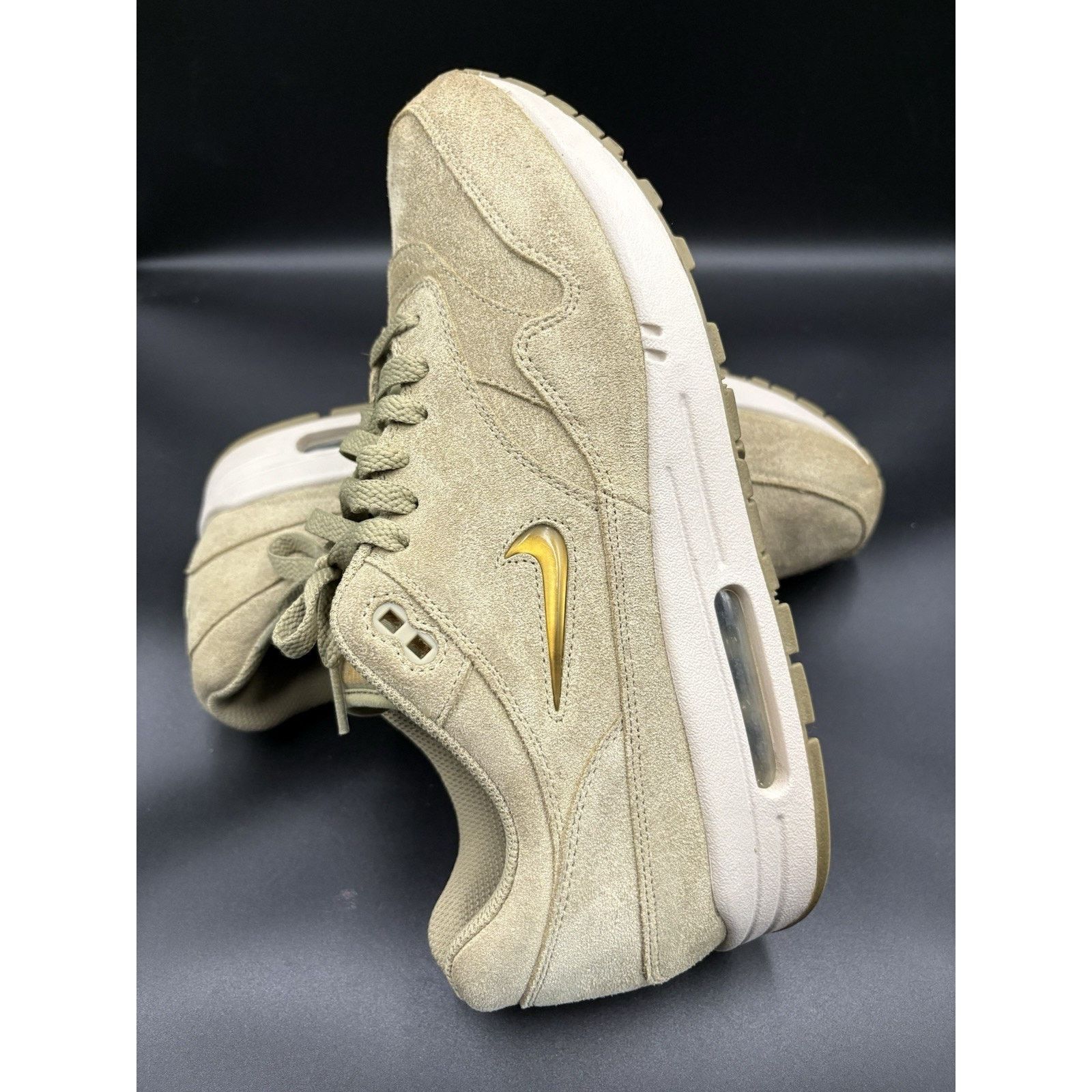 Nike Nike Air Max 1 Jewel Men's Size 11 Neutral Olive Suede918354 Size US 10 / EU 43 - 1 Thumbnail