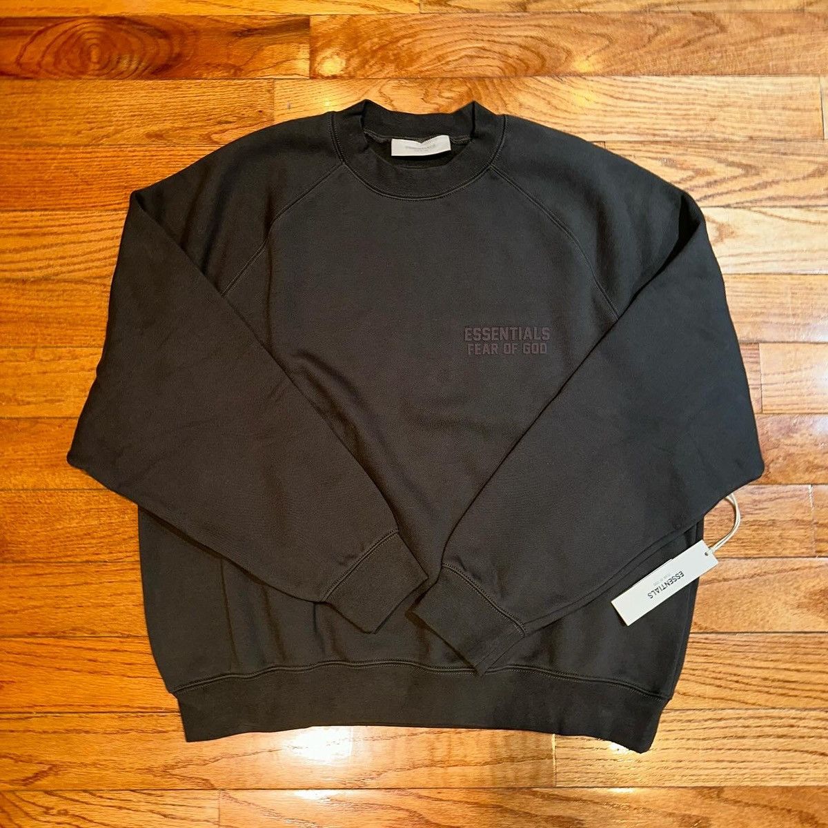 FOG Essentials Crewneck high quality