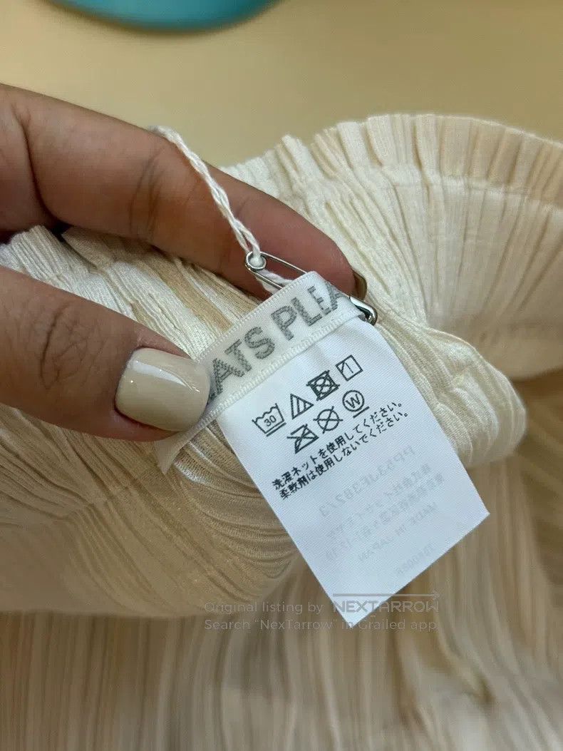 Issey Miyake Issey Miyake size:3 Short Skirt in Pink Size 31" - 6 Thumbnail