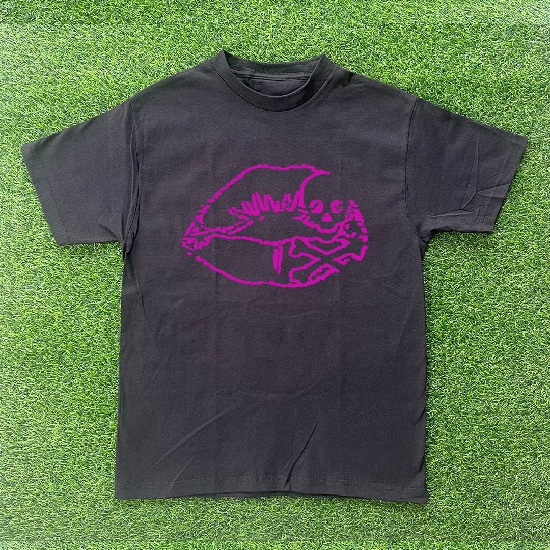 Other SKULL LIPS TSHIRT Size US XL / EU 56 / 4 - 1 Preview