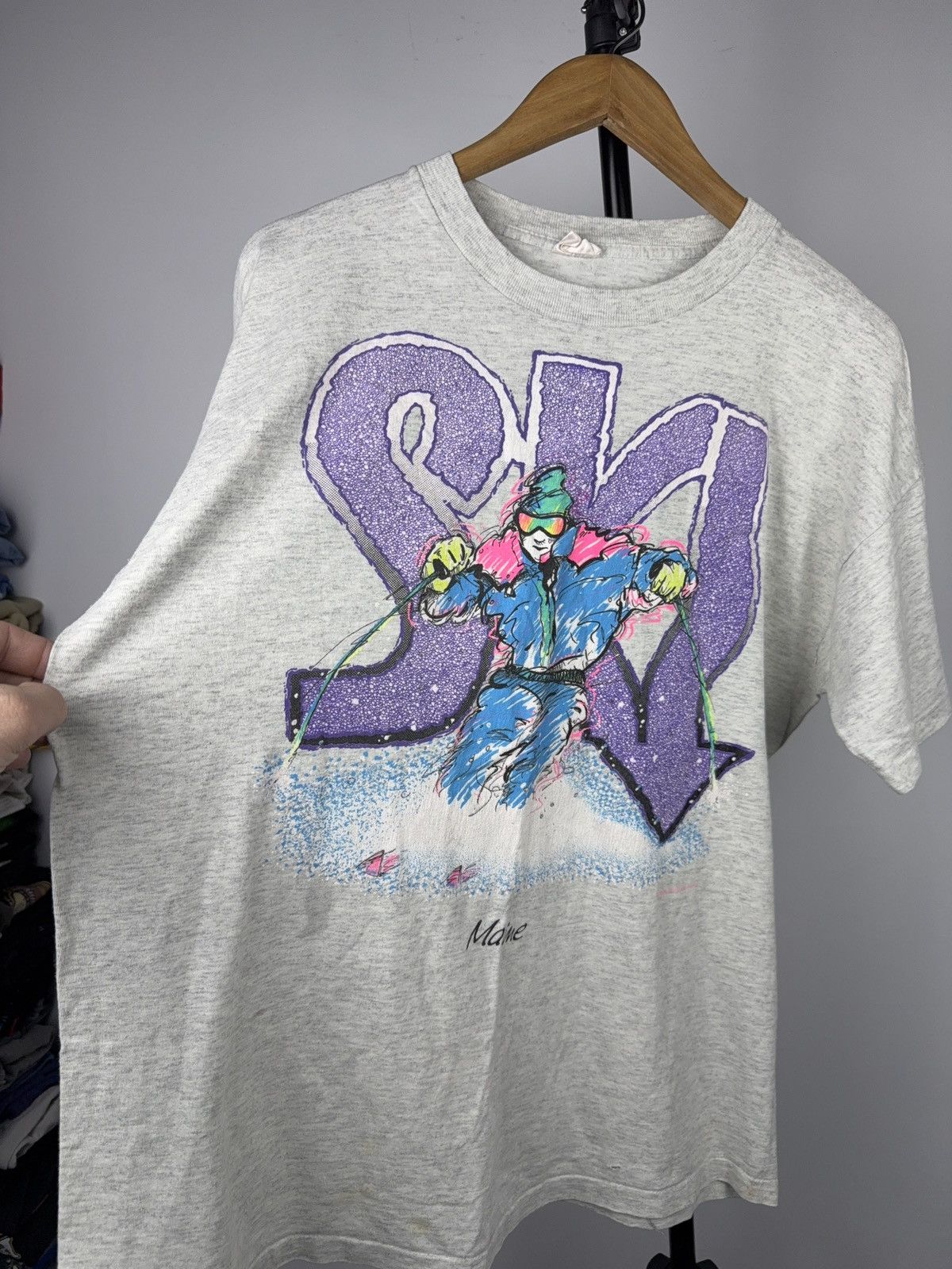 Vintage Vintage Retro 1990 Ski Graphic T-Shirt Neon Skier 90s L-XL Size US L / EU 52-54 / 3 - 6 Thumbnail
