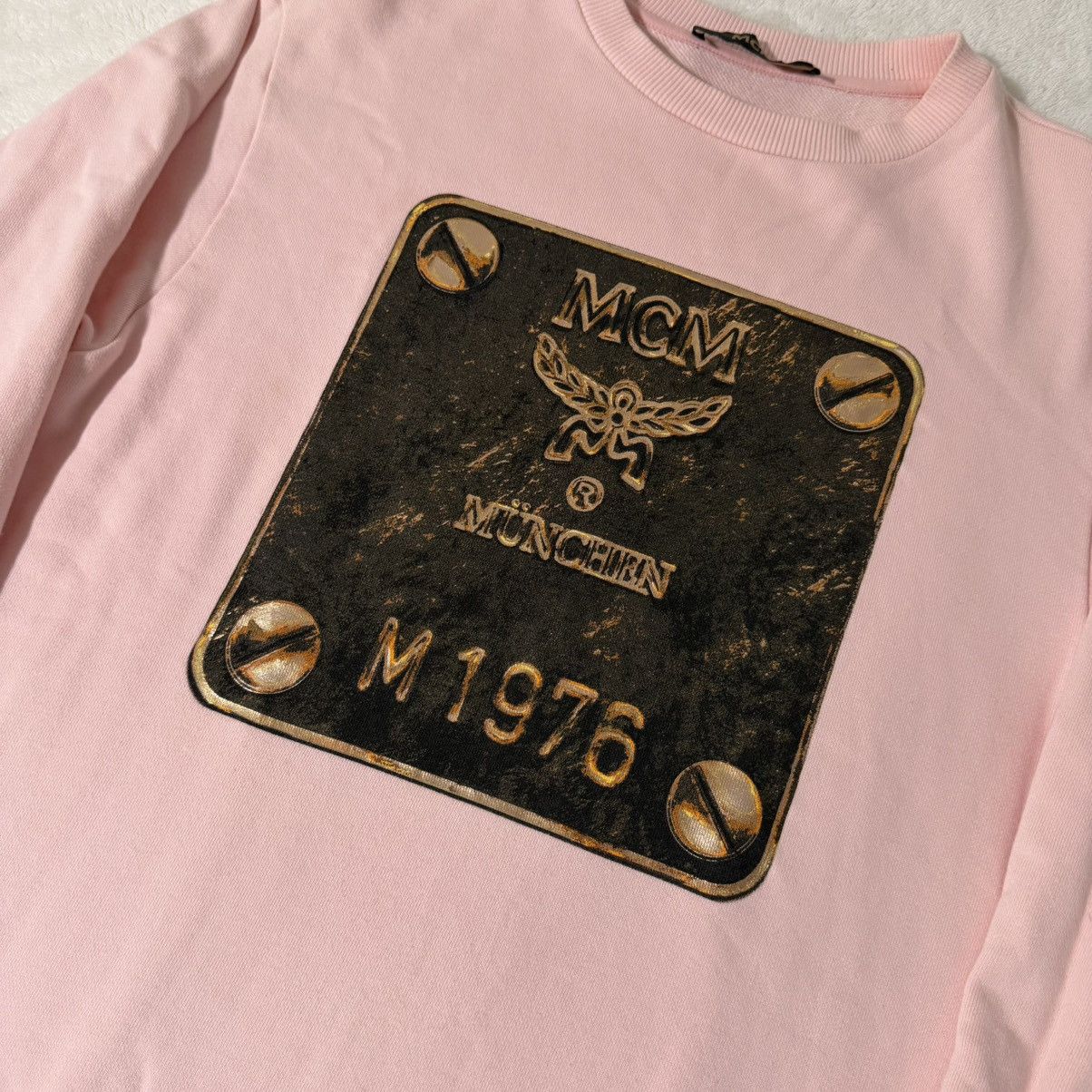 MCM MCM Brass Plate Pink Crewneck Sweatshirt Size US M / EU 48-50 / 2 - 2 Thumbnail
