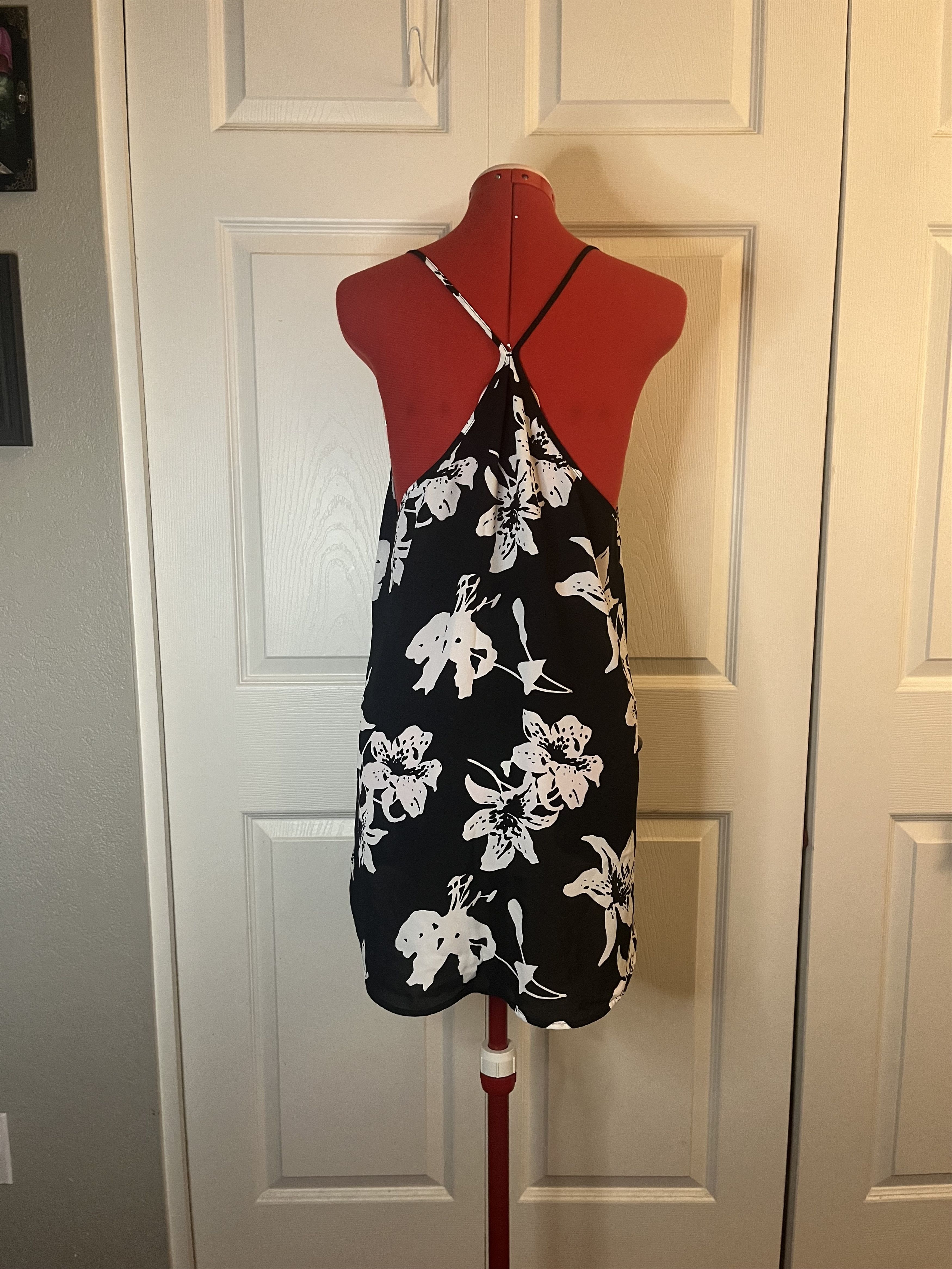 Banana Republic Banana Republic White Lily Print Tank Top size Large Size L / US 10 / IT 46 - 2 Thumbnail