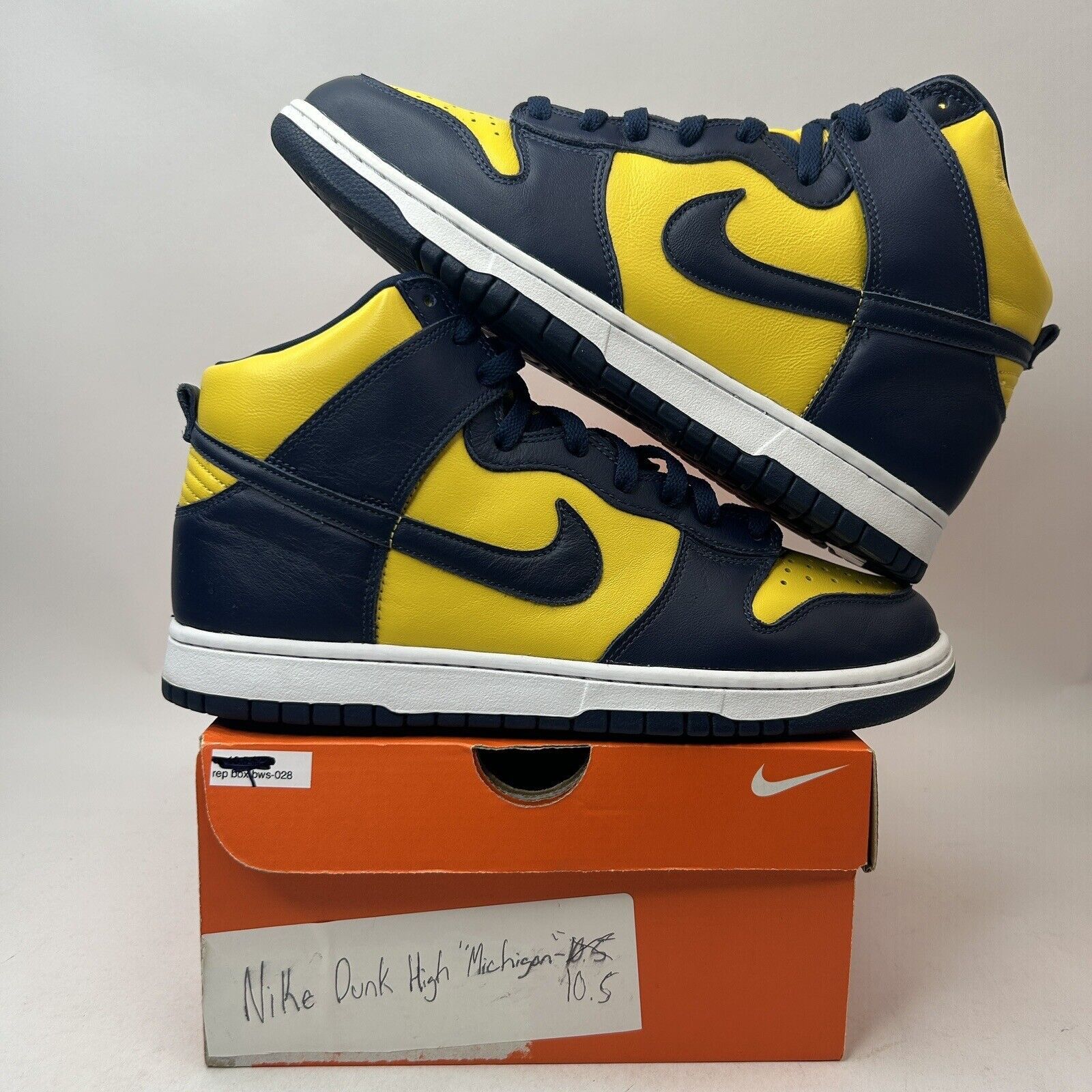 Nike Nike Dunk High SP “Michigan” 2023 Size US 10.5 / EU 43-44 - 1 Thumbnail