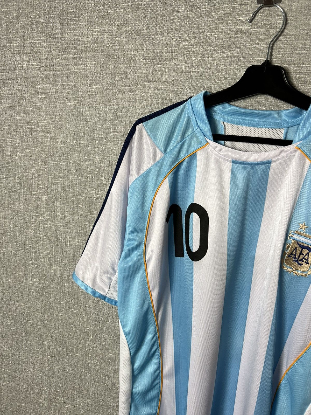 Vintage 🇦🇷 Argentina Logo Football Retro Jersey #10 Diego Maradona Size US L / EU 52-54 / 3 - 3 Thumbnail