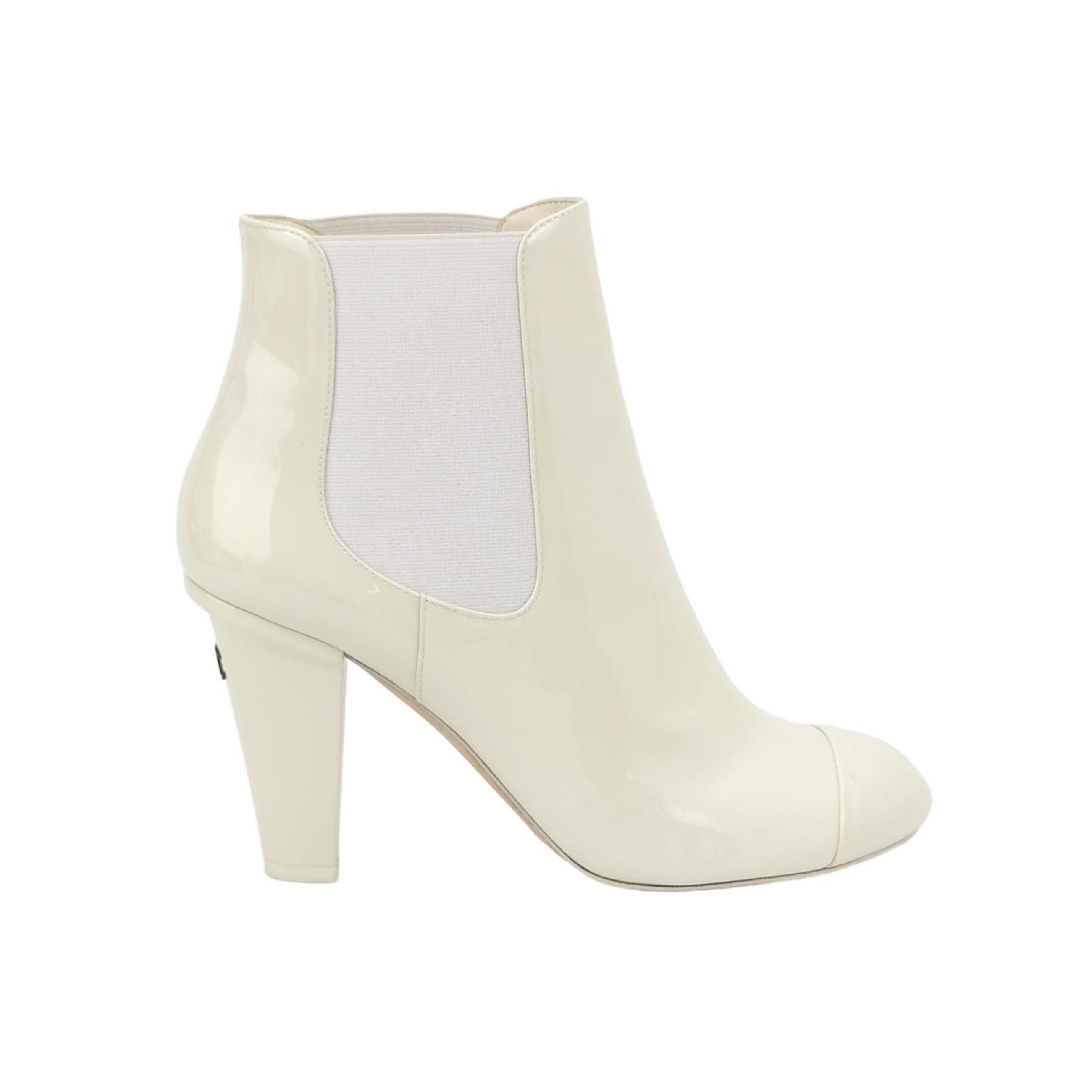 Chanel Chanel Women 7 Boots Size US 7 / IT 37 - 1 Thumbnail