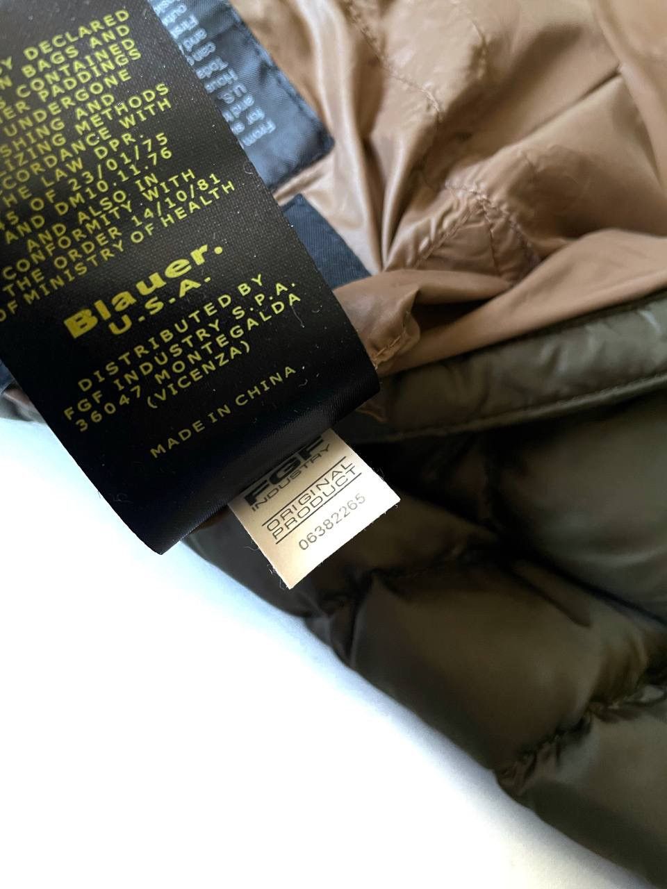 Other Women's Elongated Down Jacket Blauer USA Size XS Olive Color Size XS / US 0-2 / IT 36-38 - 9 Thumbnail
