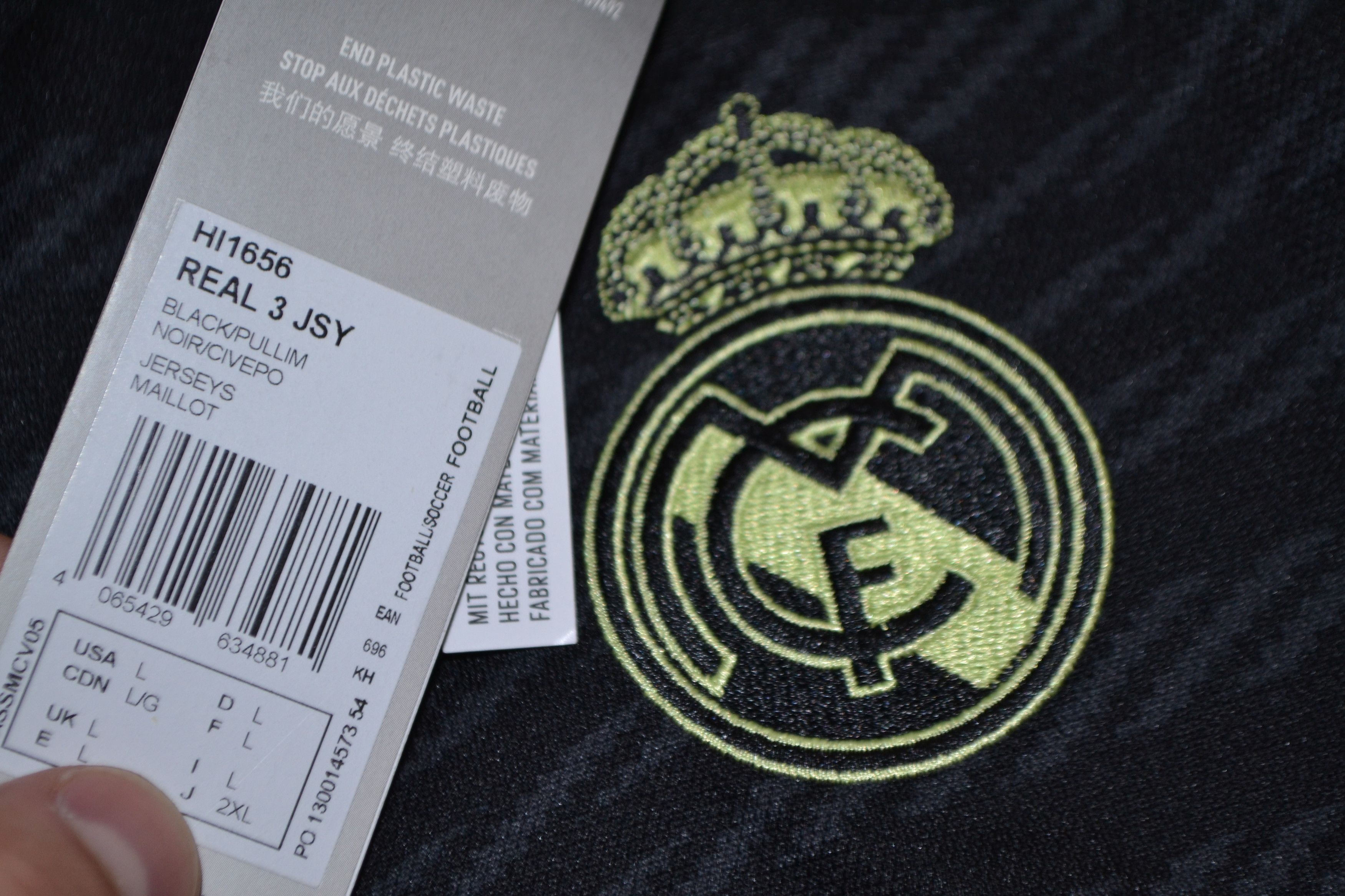 Adidas Real Madrid Third 2022 2023 Kit Football Shirt Jersey Size US L / EU 52-54 / 3 - 4 Thumbnail