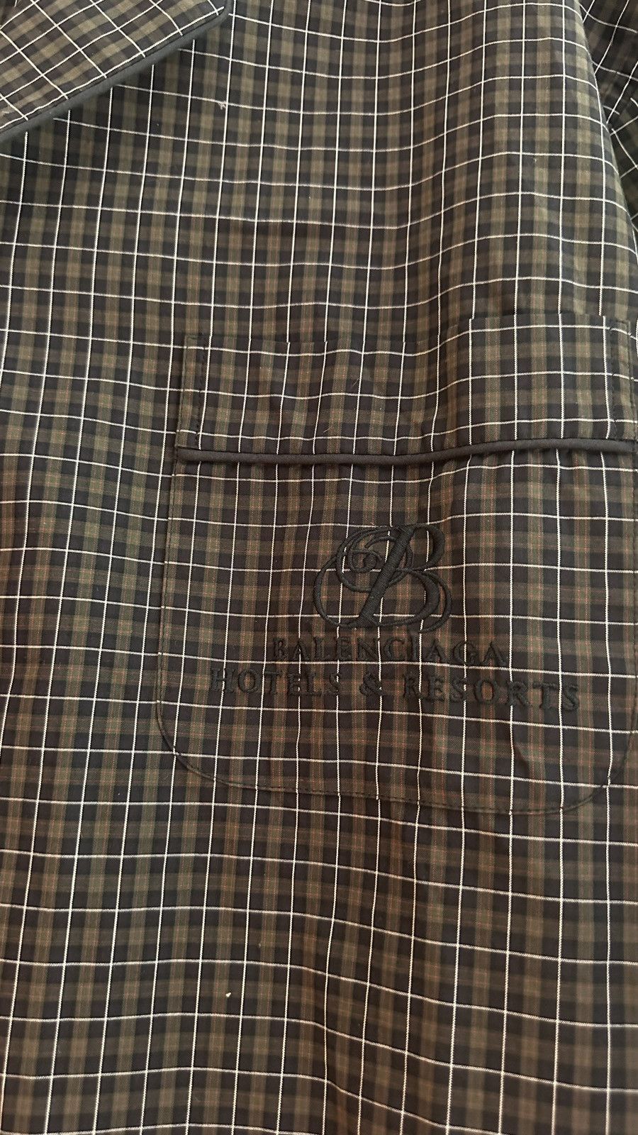 Balenciaga Balenciaga sleepwear Size US S / EU 44-46 / 1 - 2 Thumbnail