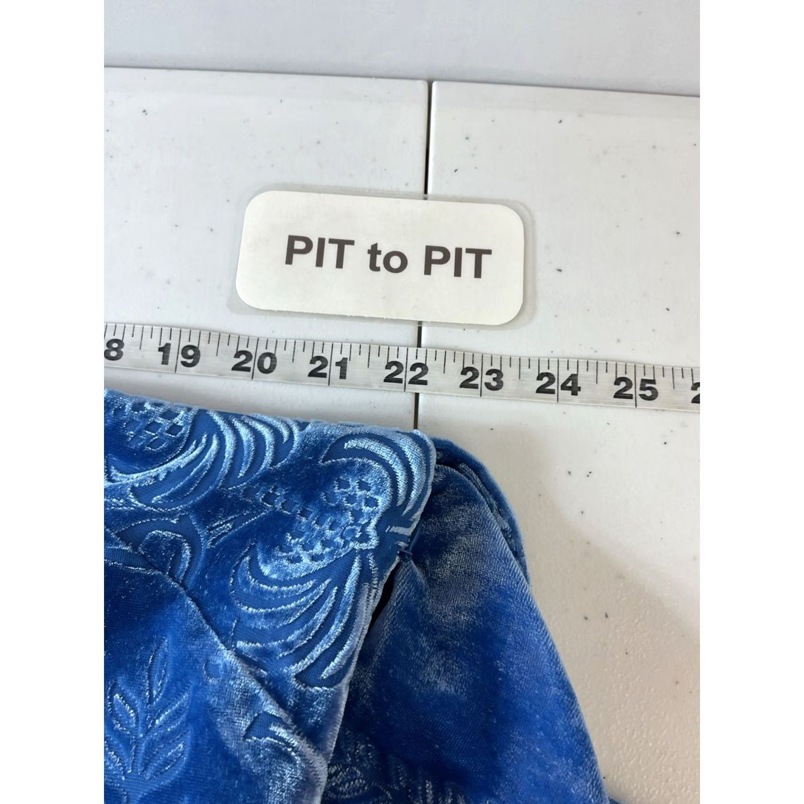 Farm Rio VINTAGE? No. Size XL / US 12-14 / IT 48-50 - 7 Thumbnail