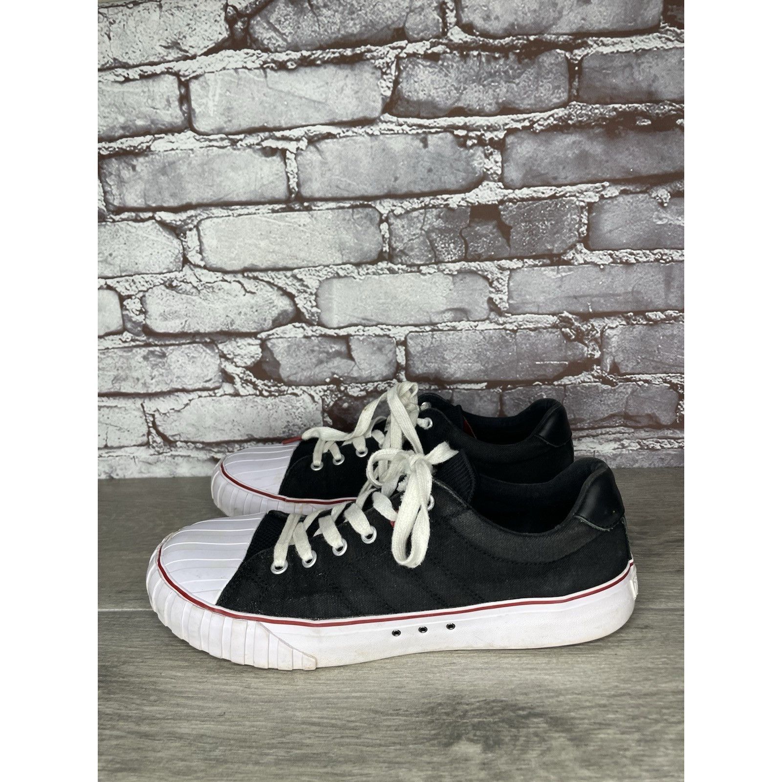 Red Bull Red Ball Jets ‘51 Black & White Canvas Low Top Sneakers Shoe Size US 10 / EU 43 - 18 Thumbnail