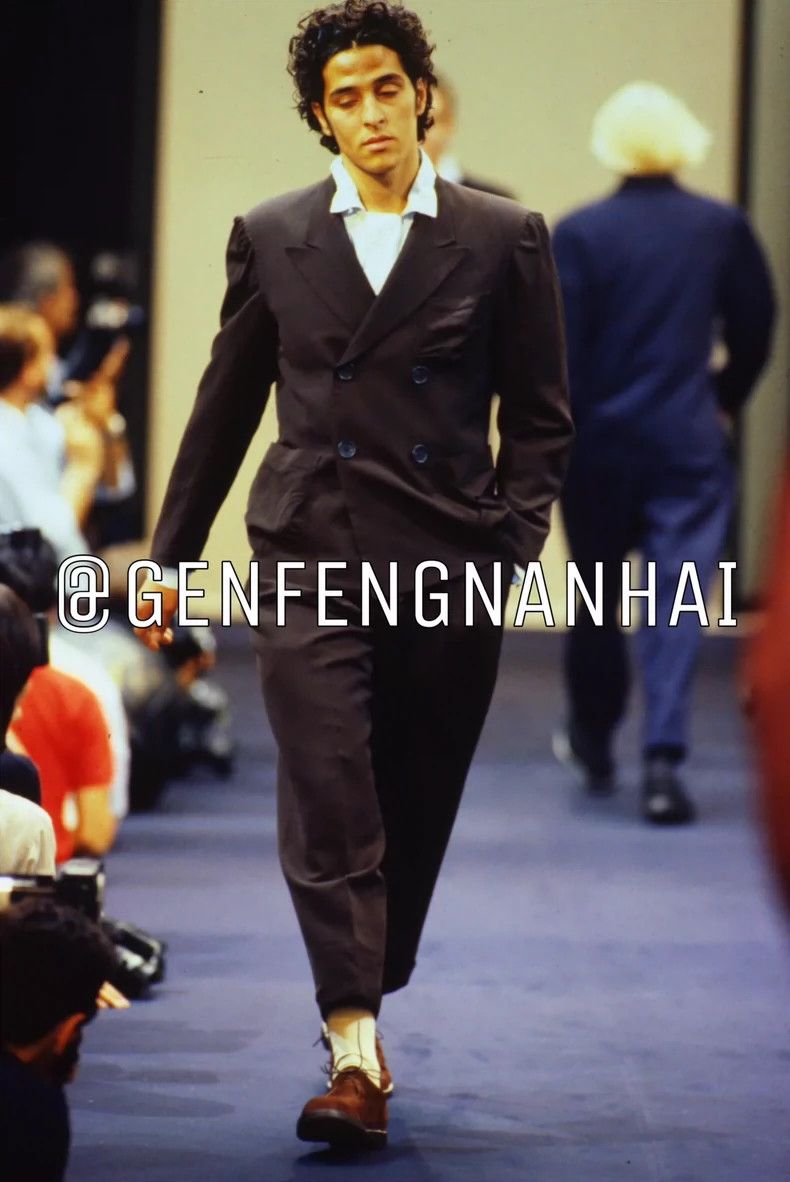 Yohji Yamamoto Yohji Yamamoto size l 91ss Naples Waterfall Sleeve Suit 250 Size 38R - 3 Thumbnail