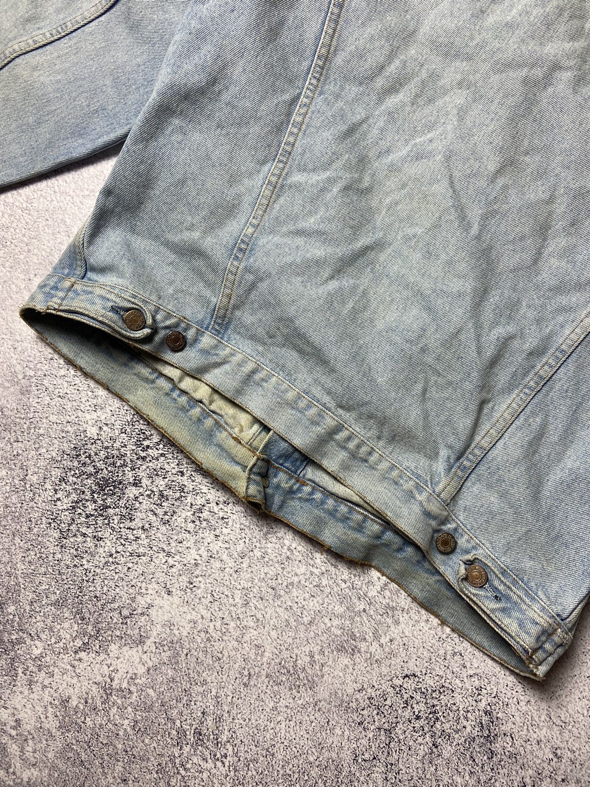 Levi's × Levi's Vintage Clothing Rare 90s Levi’s Denim Jacket Blue Distressed Jeans Size US XL / EU 56 / 4 - 21 Thumbnail