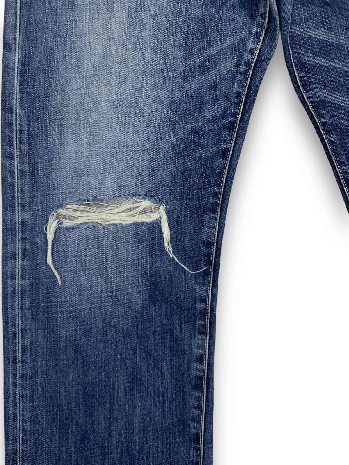 Undercover × Uniqlo Vintage Uniqlo S002 Faded Loose Straight Distressed Jeans Size US 34 / EU 50 - 7 Thumbnail