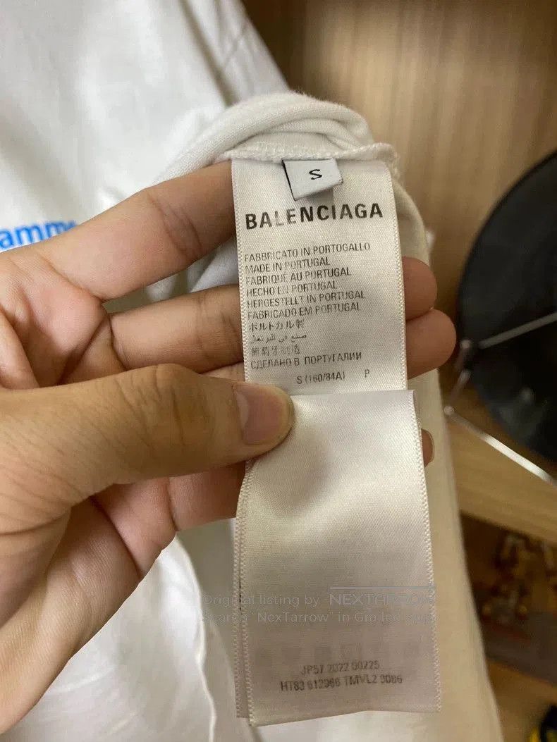 Balenciaga Balenciaga WFP Collaboration T. Size US S / EU 44-46 / 1 - 4 Thumbnail
