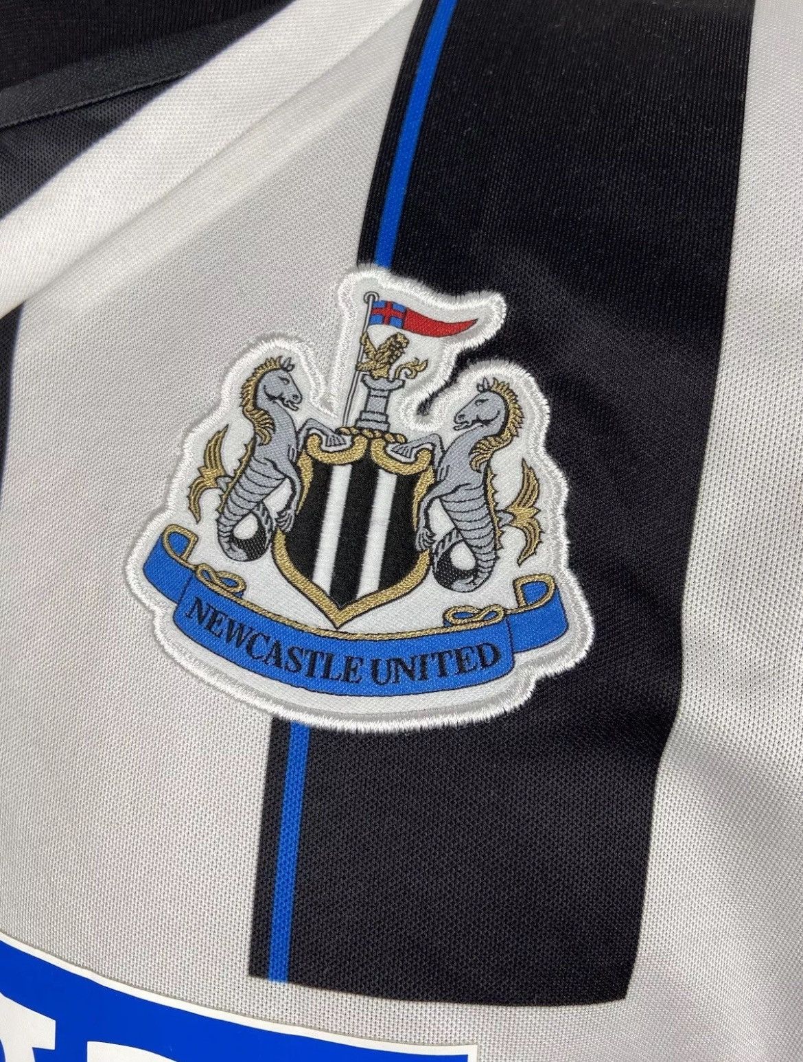 Puma Newcastle United FC 2013/14 Home Jersey Shirt Puma Size S Size US S / EU 44-46 / 1 - 4 Thumbnail